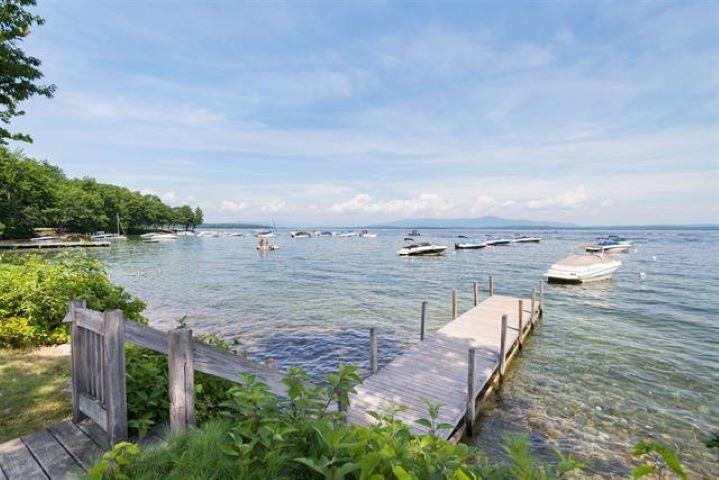 2696 Lake Shore Road Unit: 8