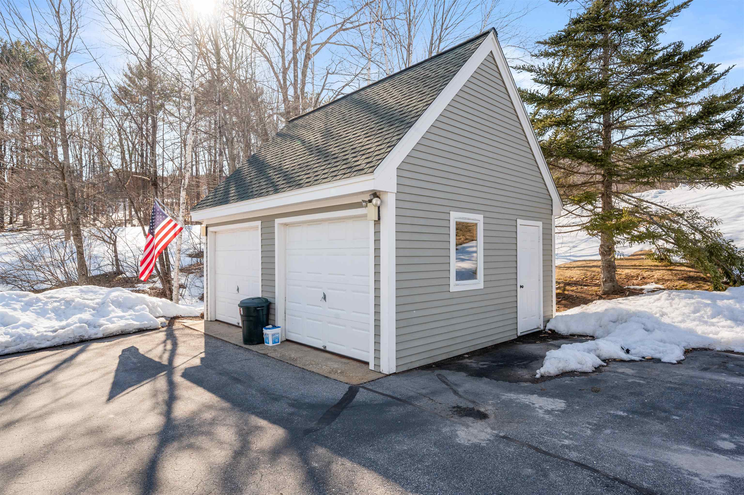 3 Rocky Point Lane