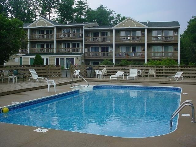 118 Weirs Road Unit: 122