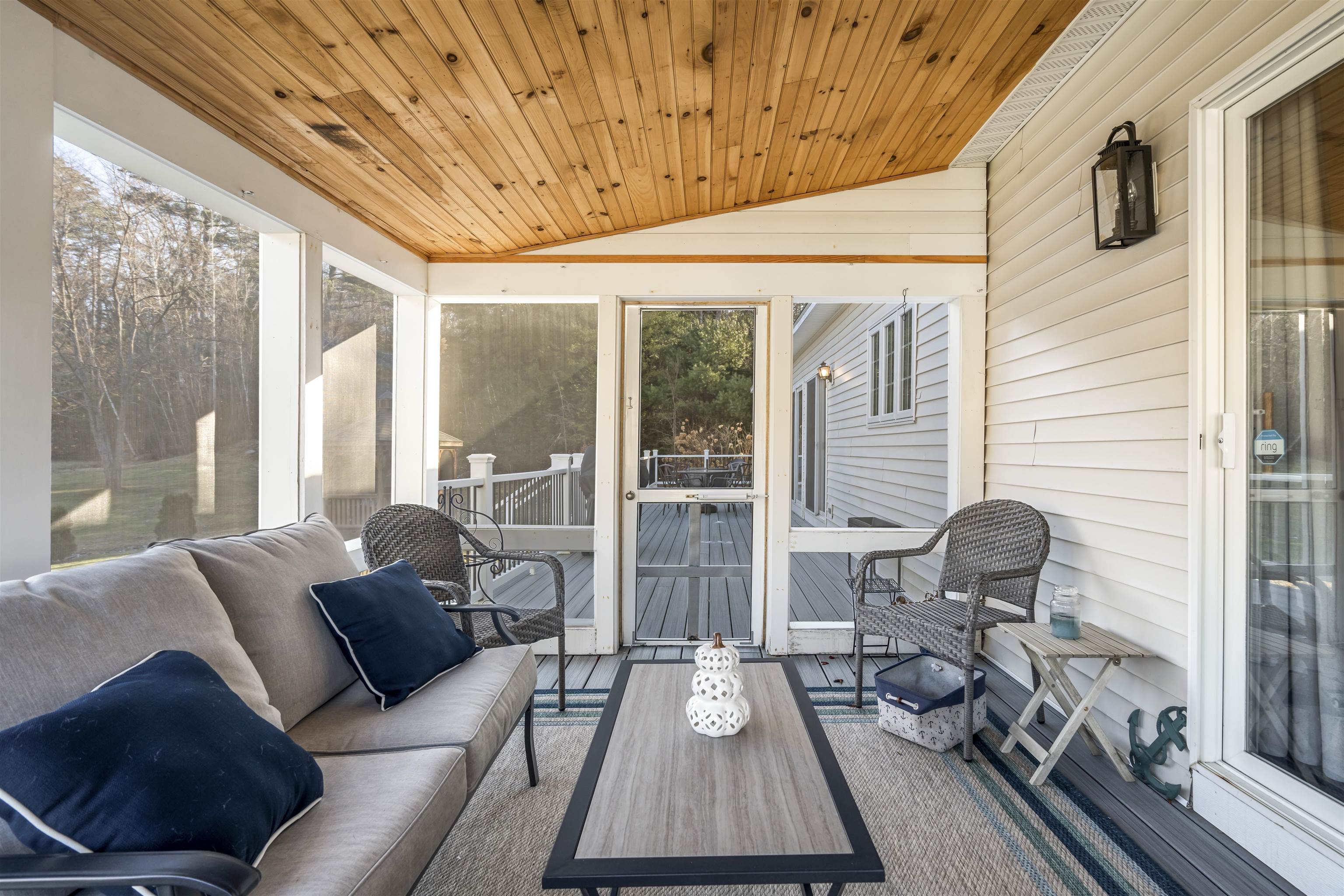 4 Acorn Place