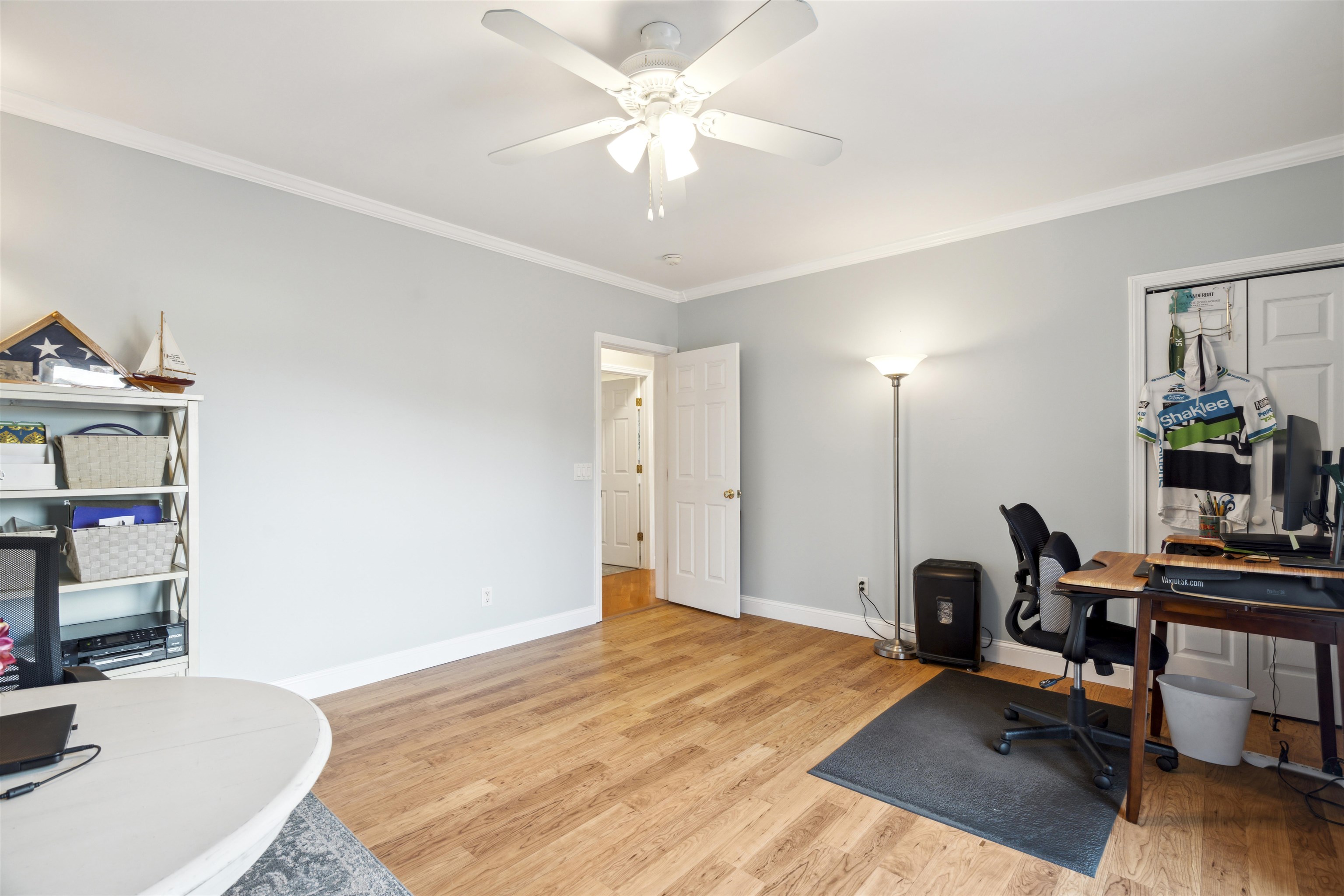 4 Acorn Place