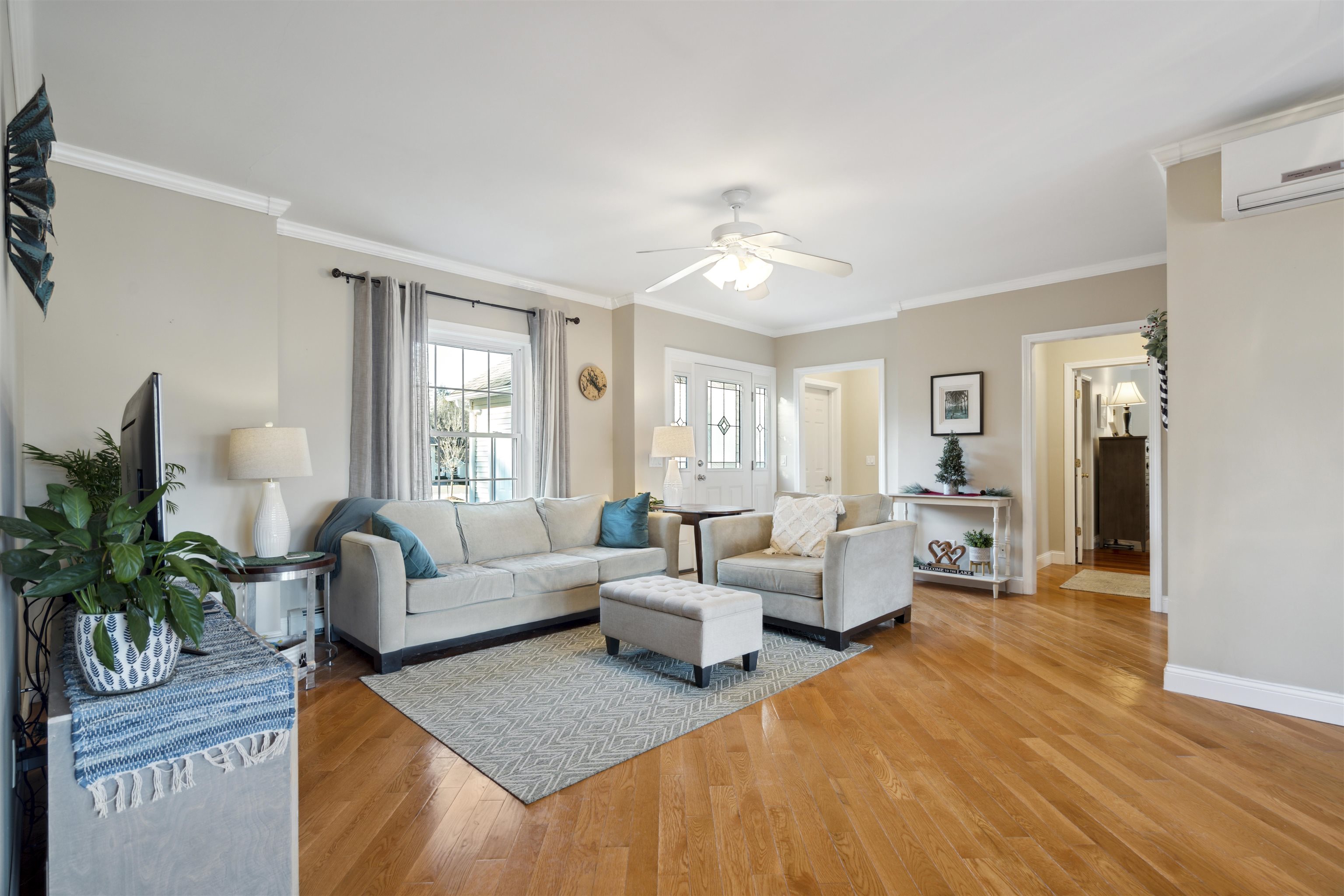 4 Acorn Place