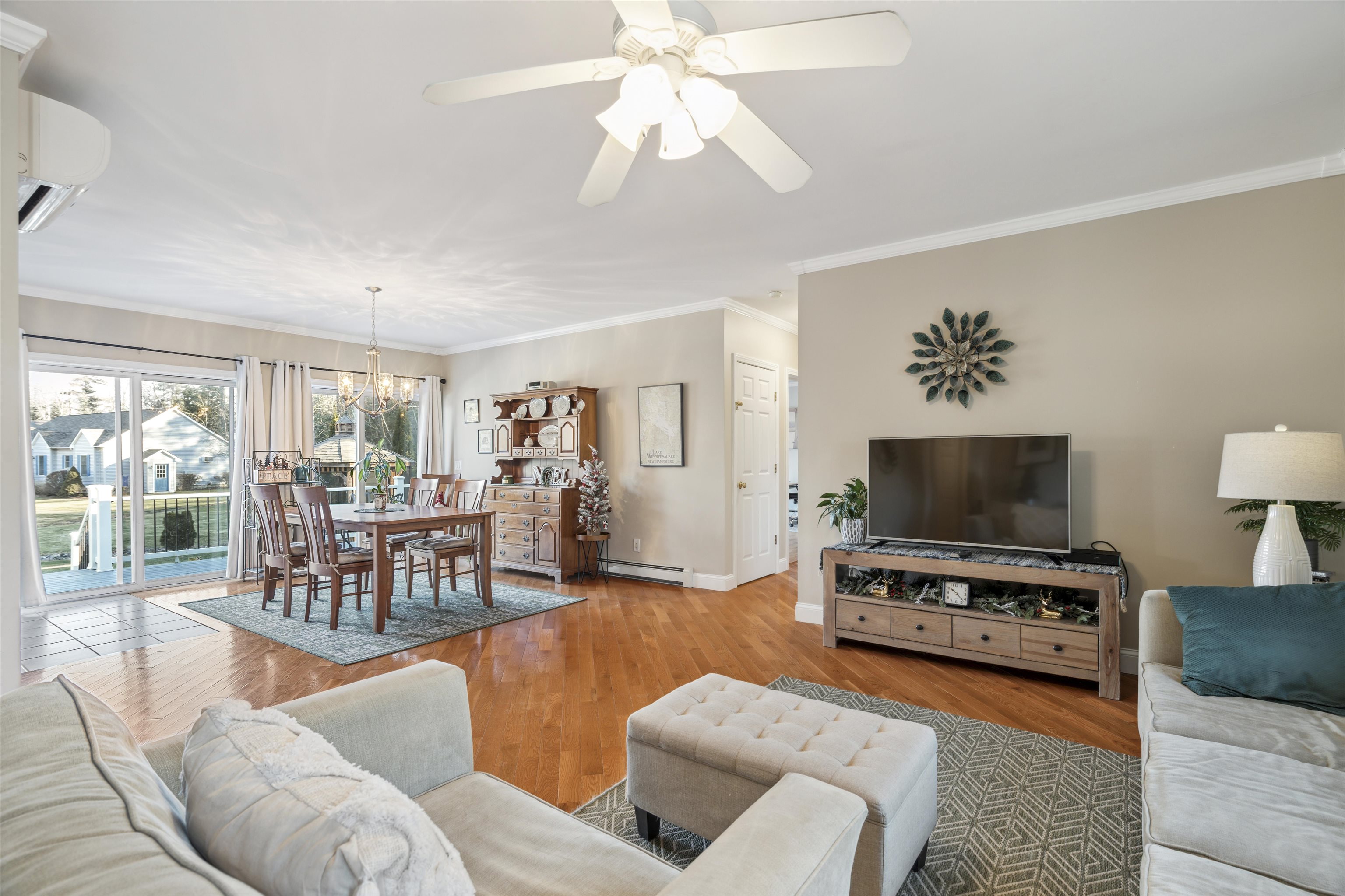 4 Acorn Place