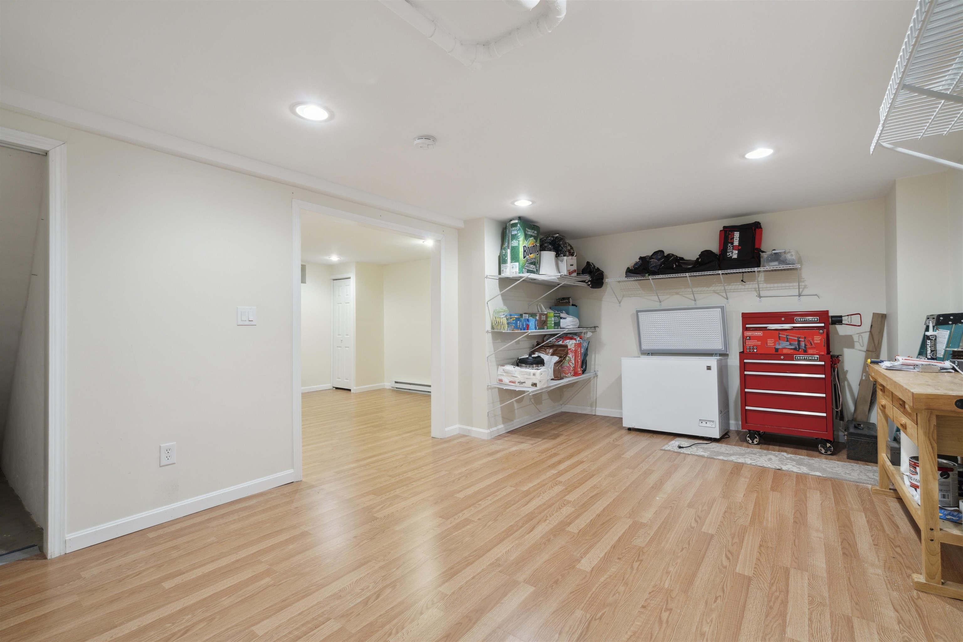 4 Acorn Place
