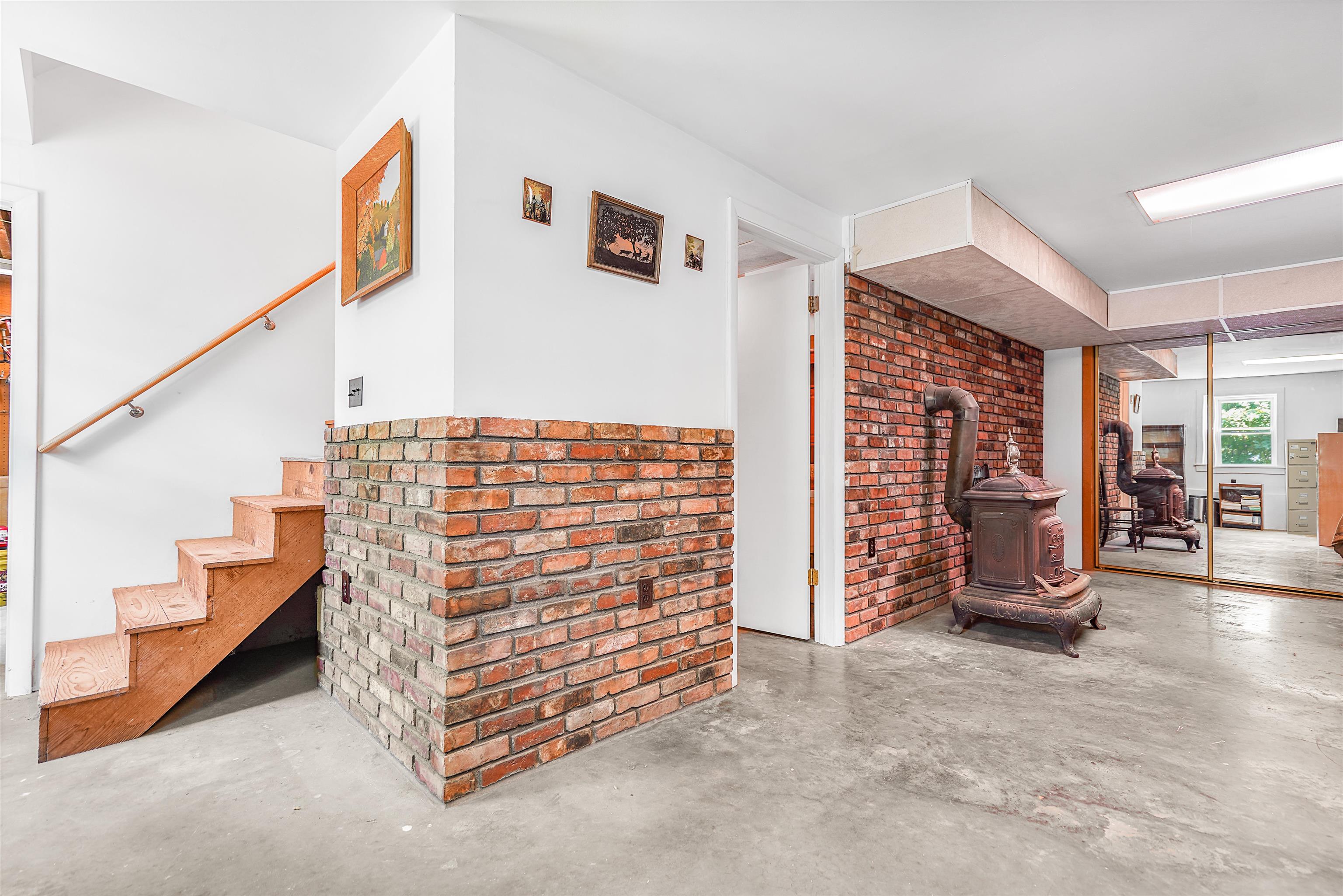 12 Walnut Street