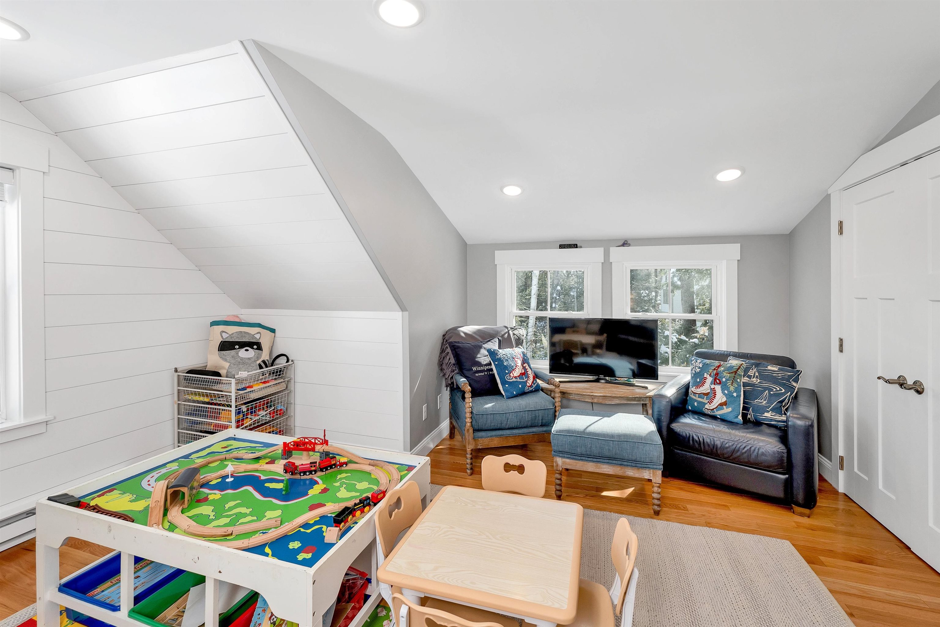 106 Dockham Shore Road
