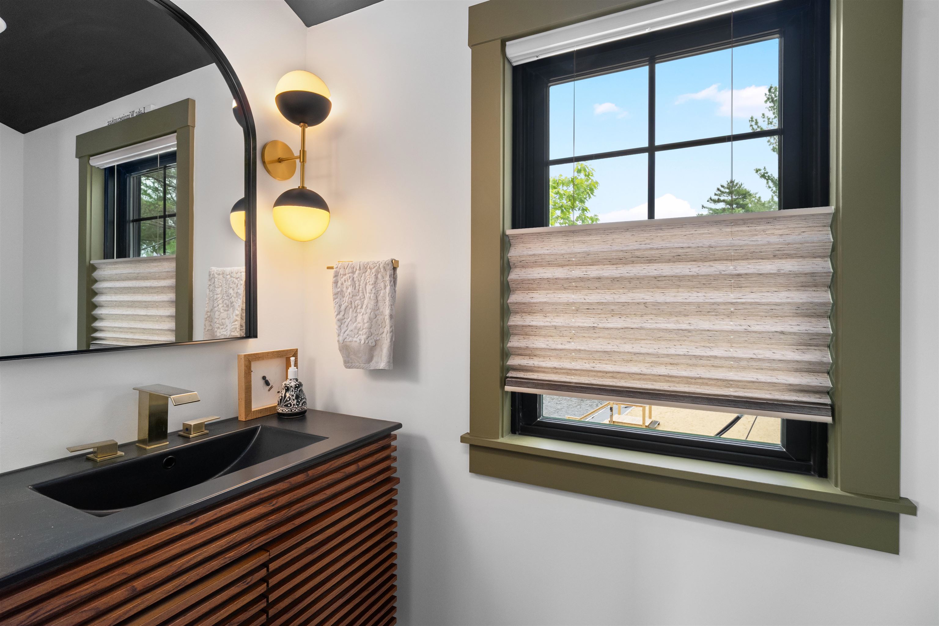 602 Endicott Street Unit: 2