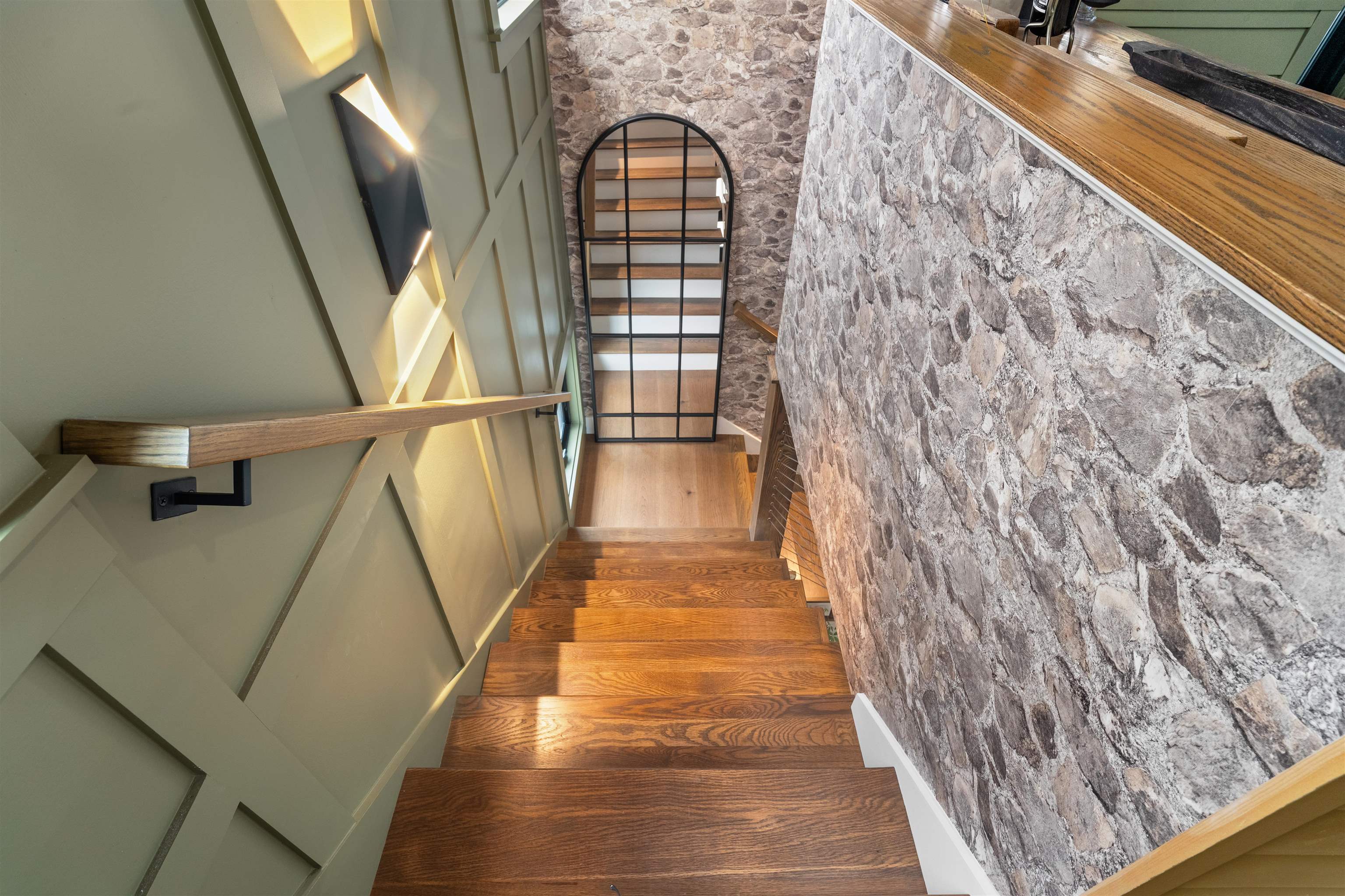 602 Endicott Street Unit: 2