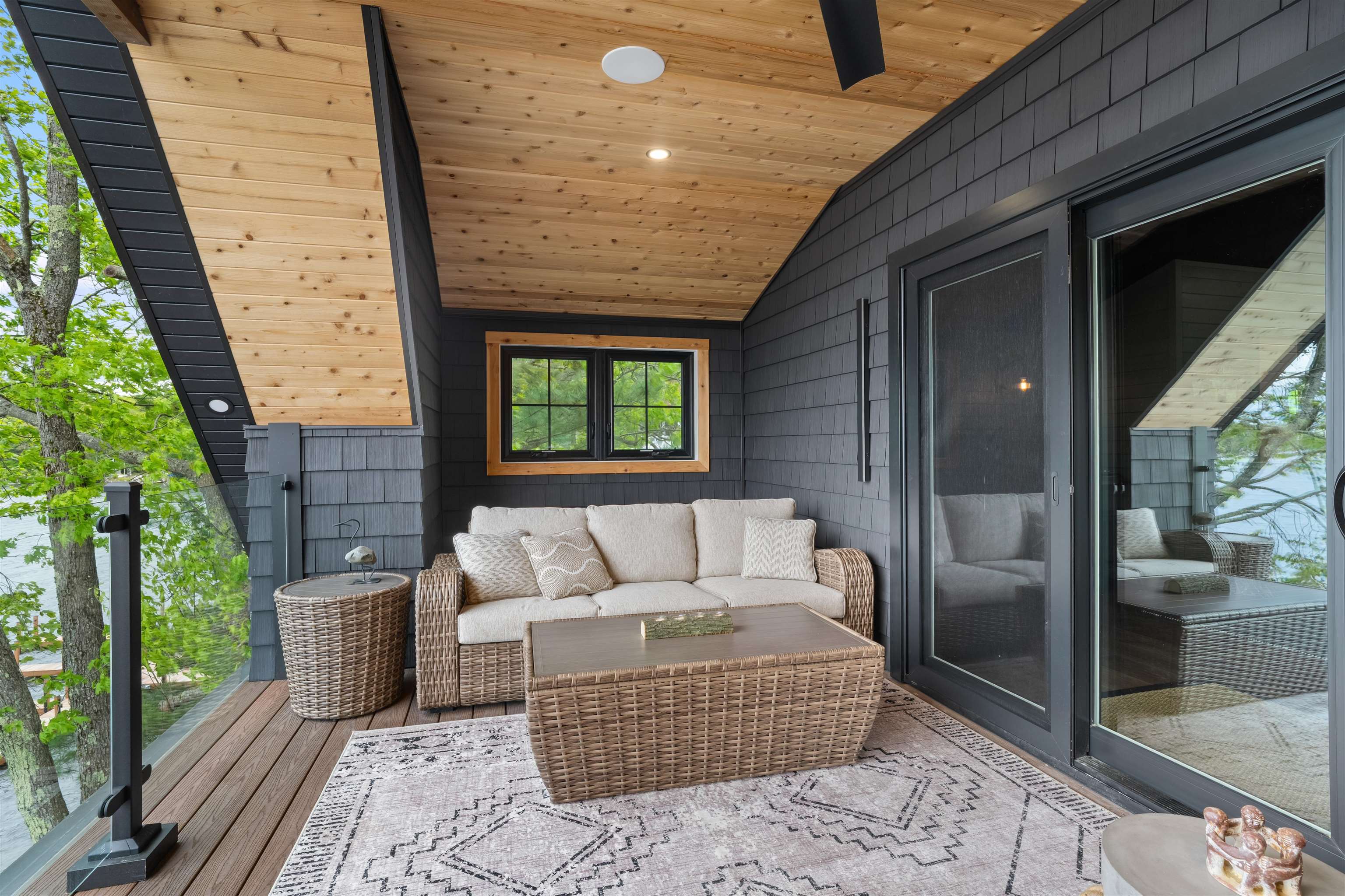 602 Endicott Street Unit: 2