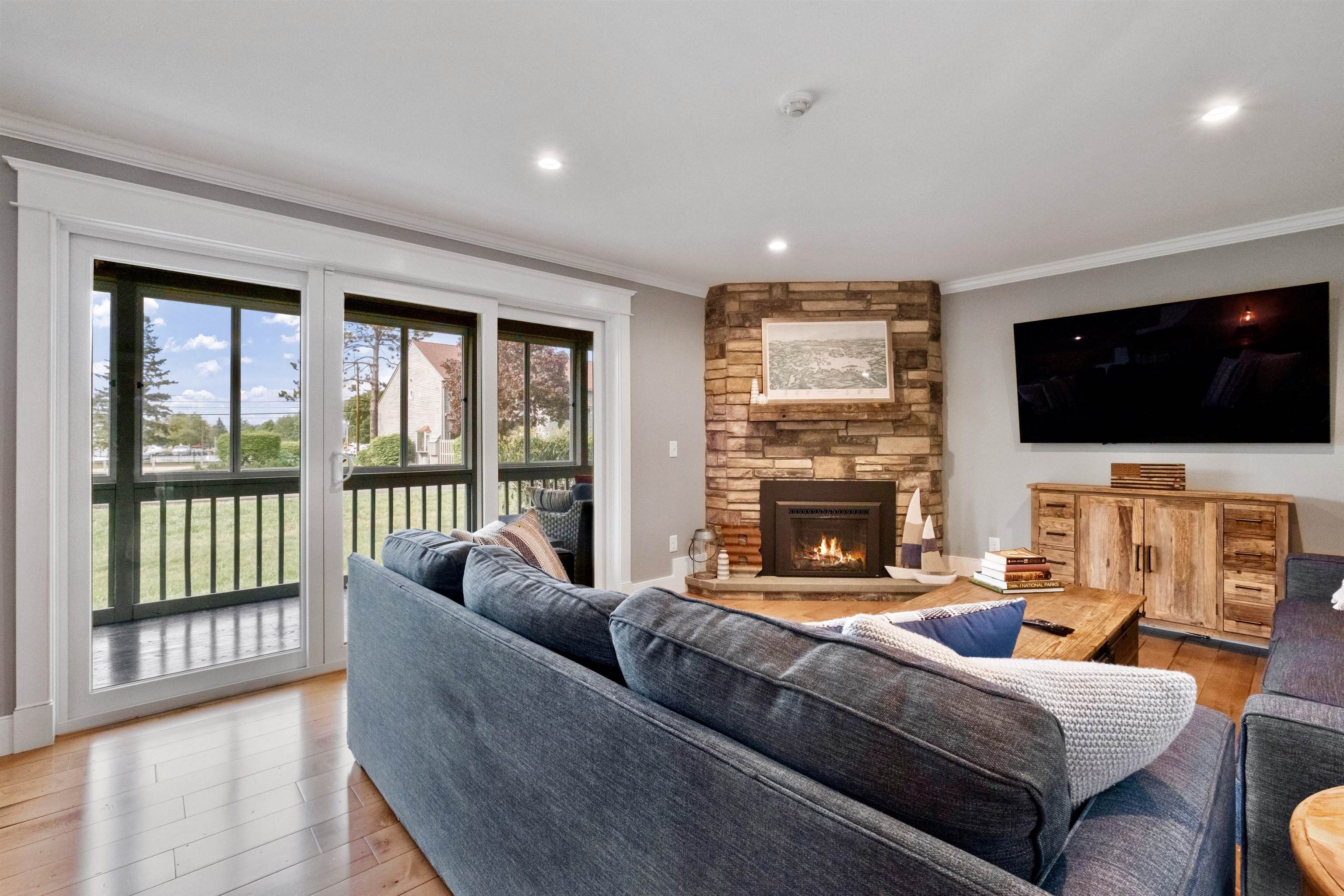 60 Weirs Road Unit: H1