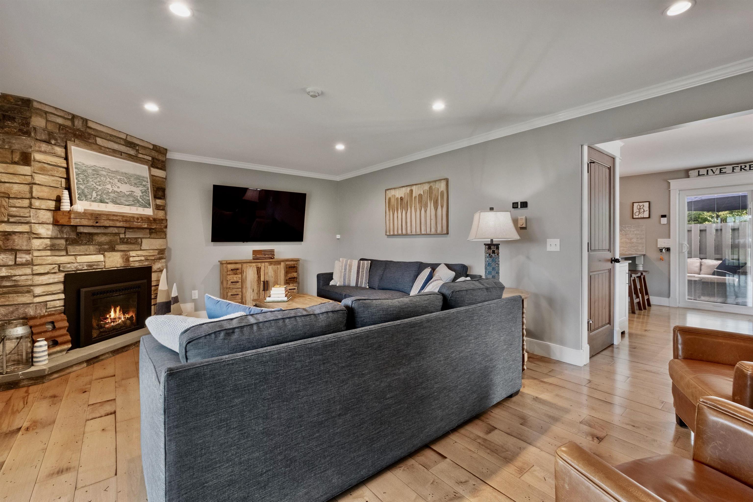 60 Weirs Road Unit: H1