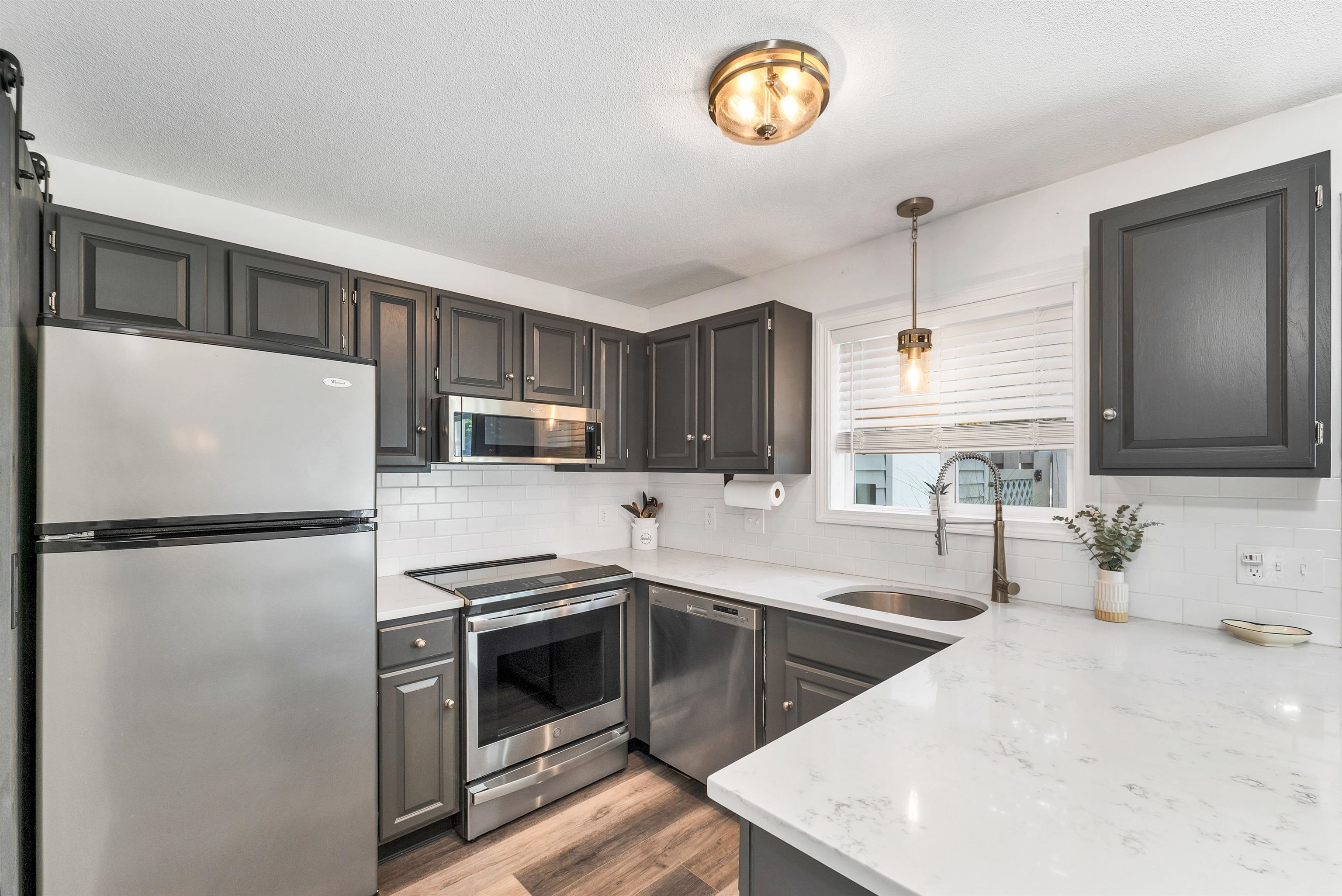 60 Weirs Road Unit: D2