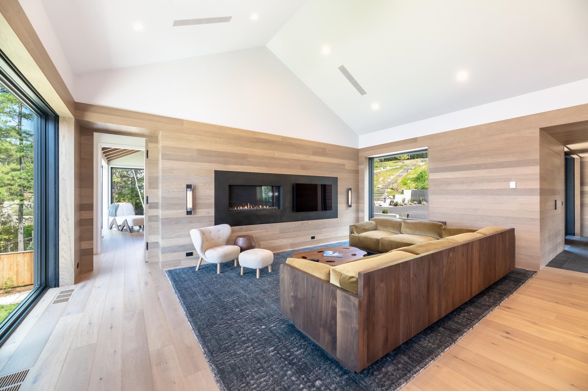 164 Edgewater Drive