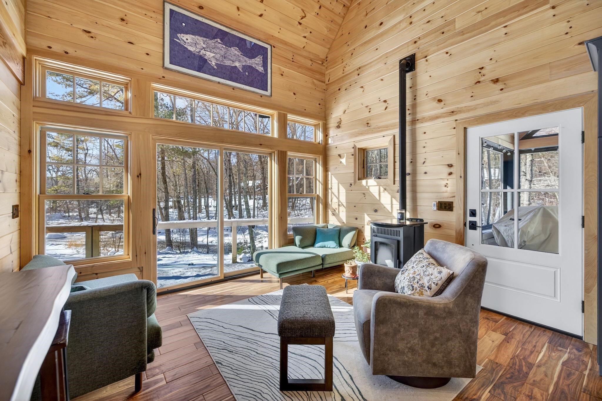 86 Governor Wentworth Highway