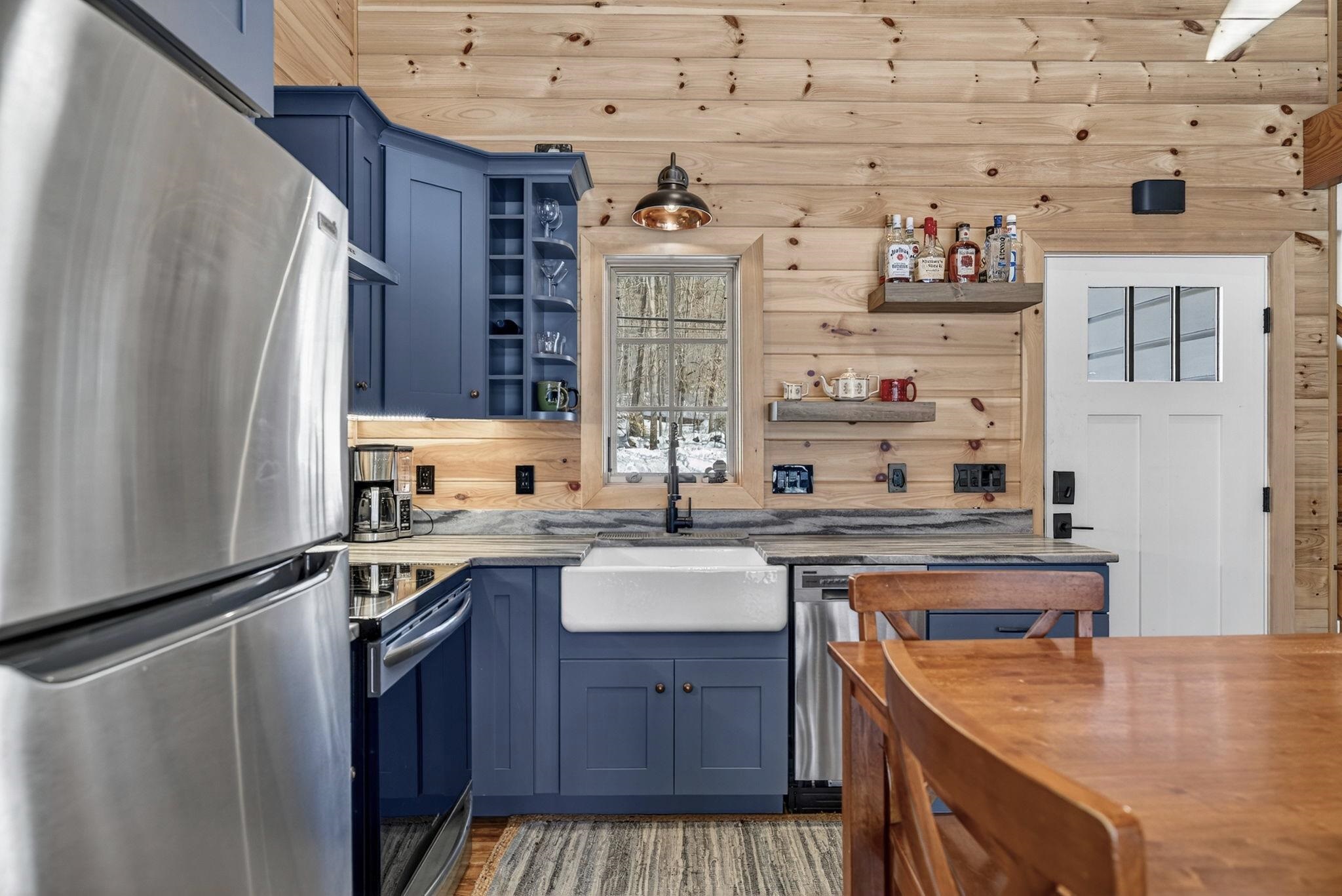 86 Governor Wentworth Highway