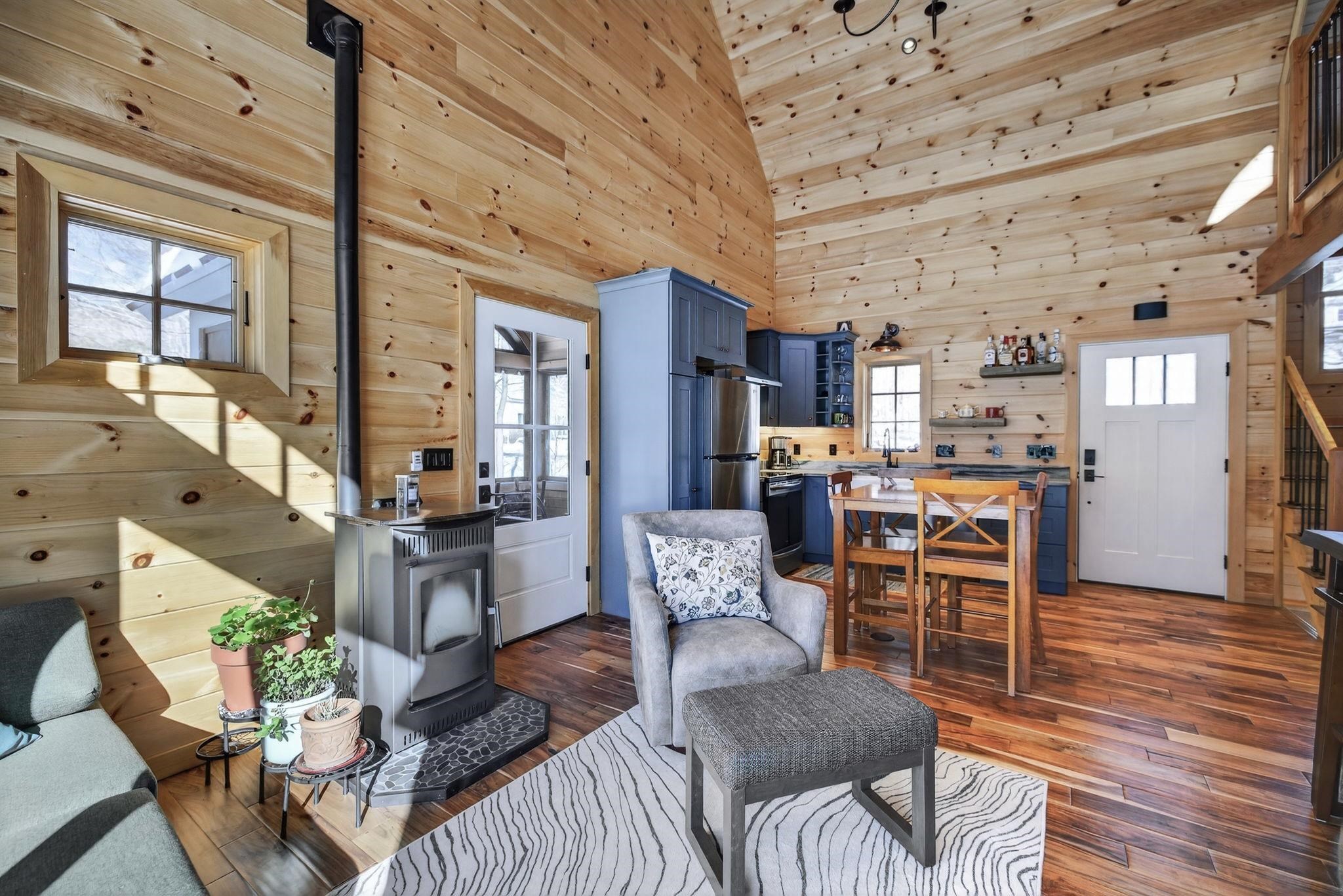 86 Governor Wentworth Highway