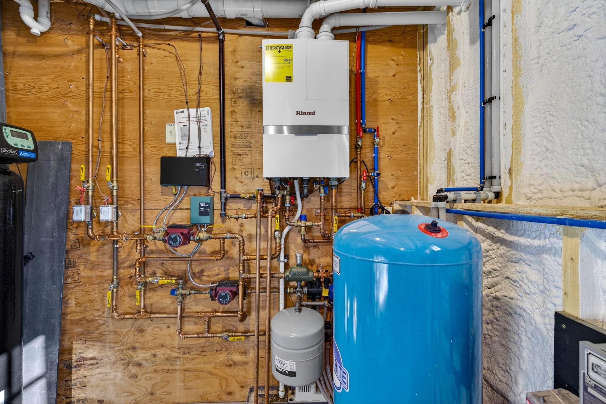 86 Governor Wentworth Highway