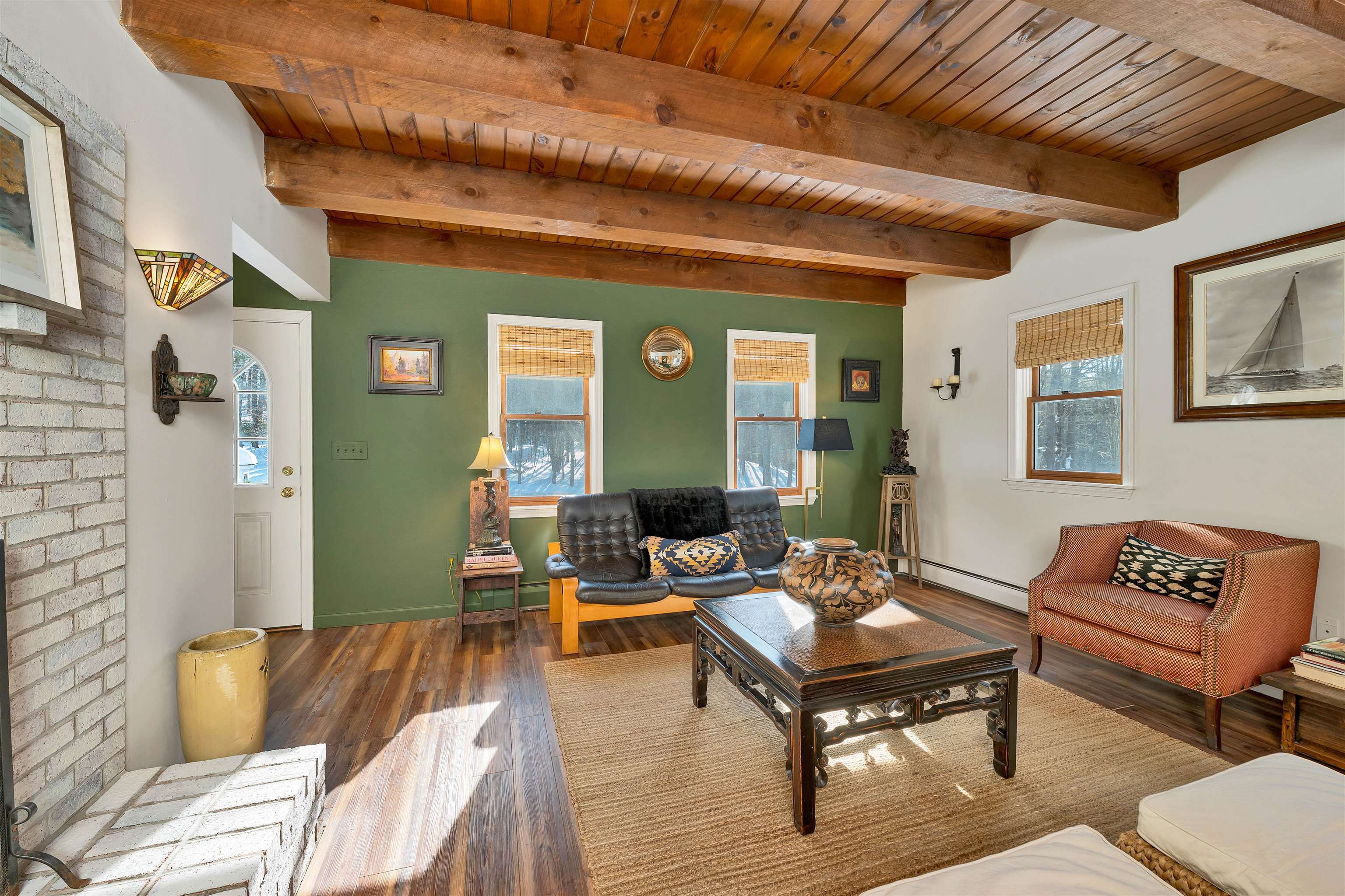 581 East Side Drive