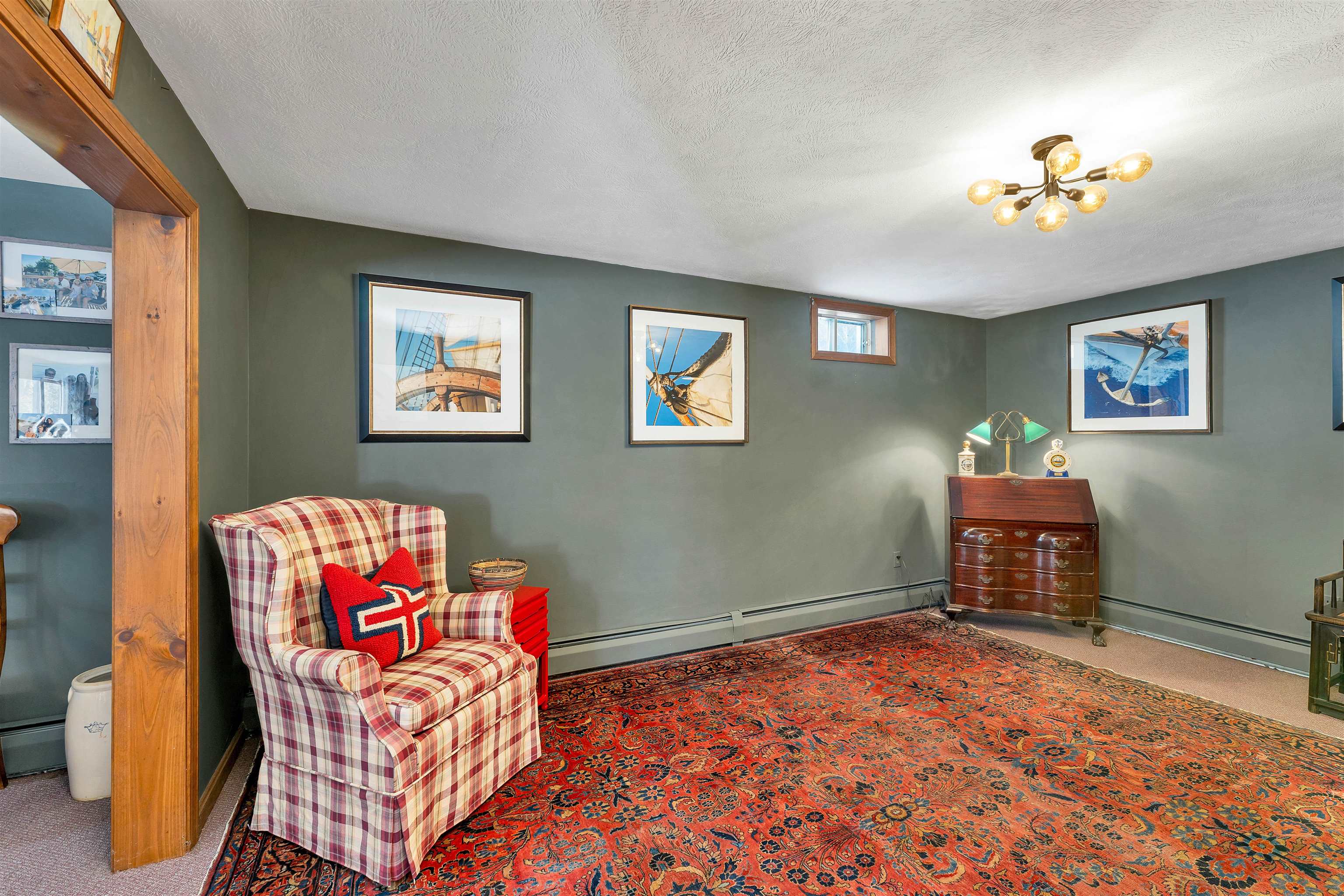 581 East Side Drive