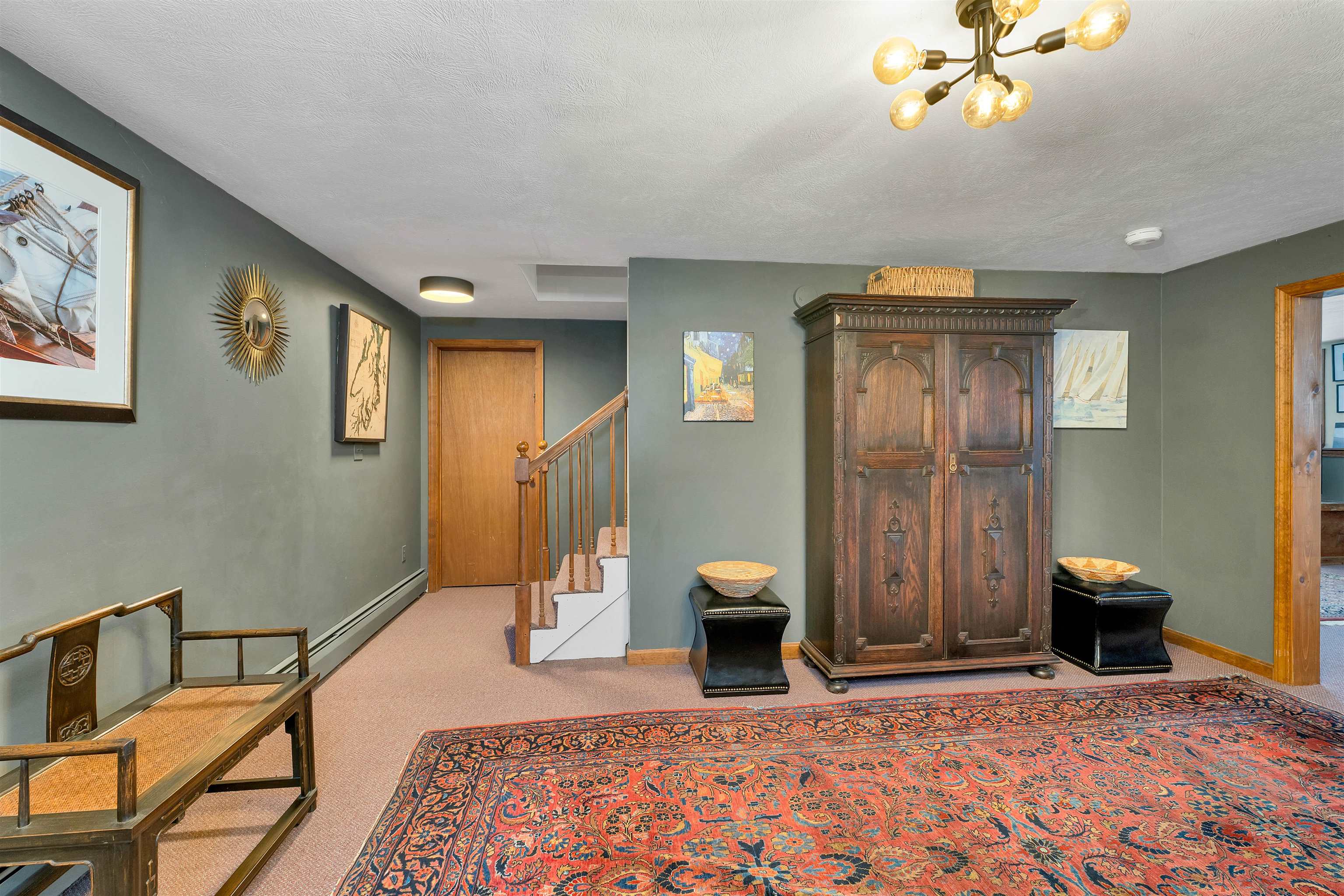581 East Side Drive