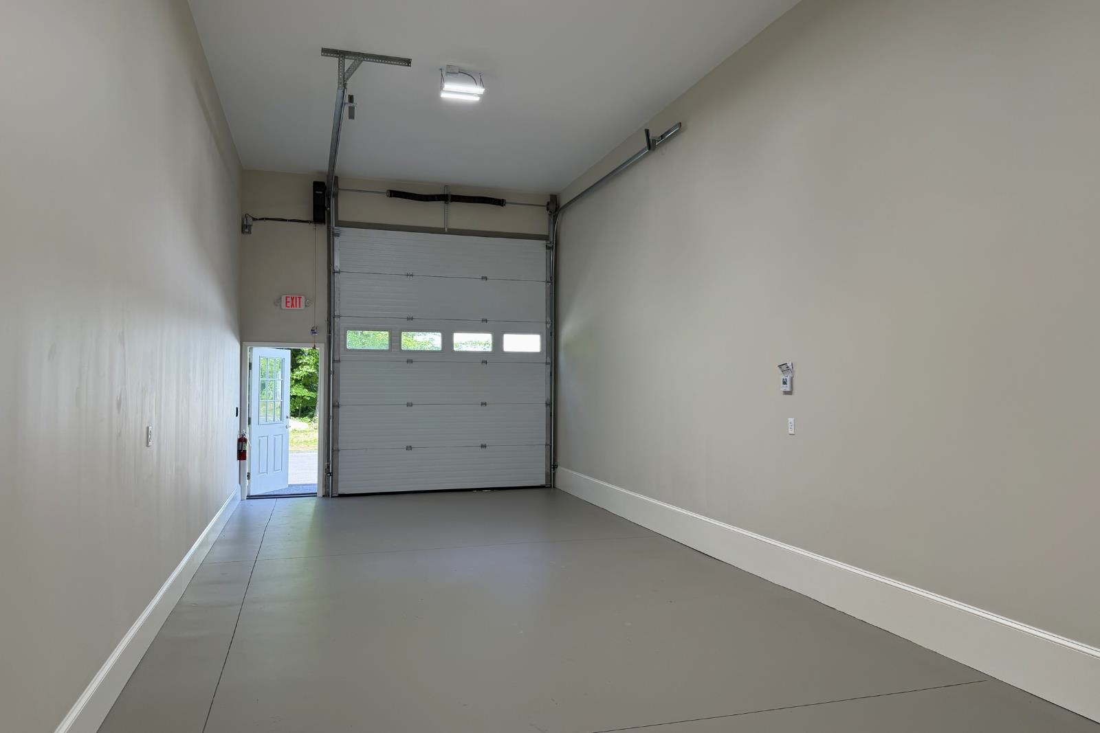 2685 Lake Shore Road Unit: 11