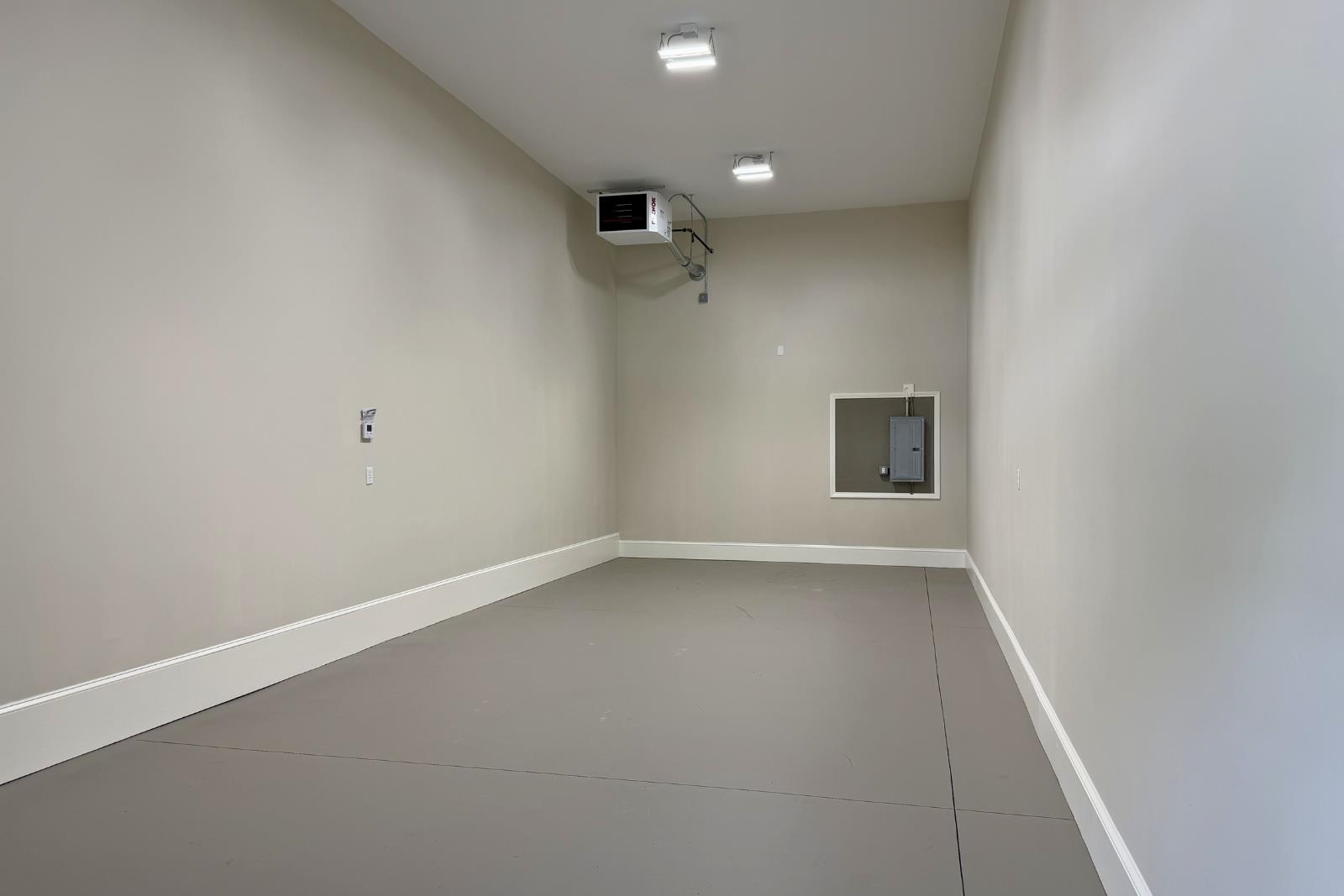 2685 Lake Shore Road Unit: 11