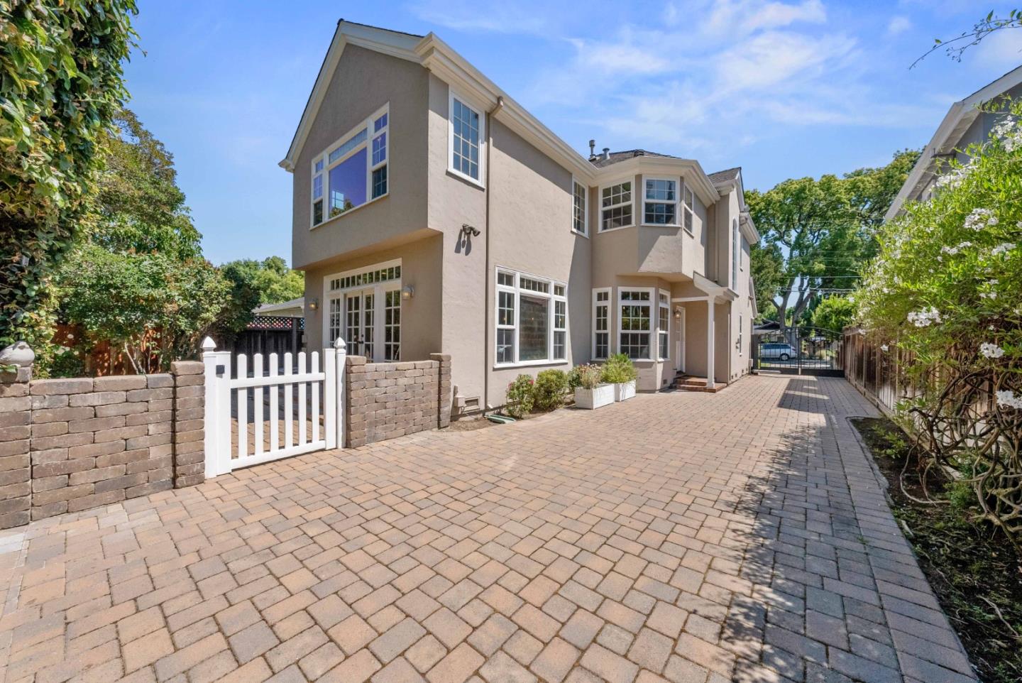 1209 Kotenberg AVE