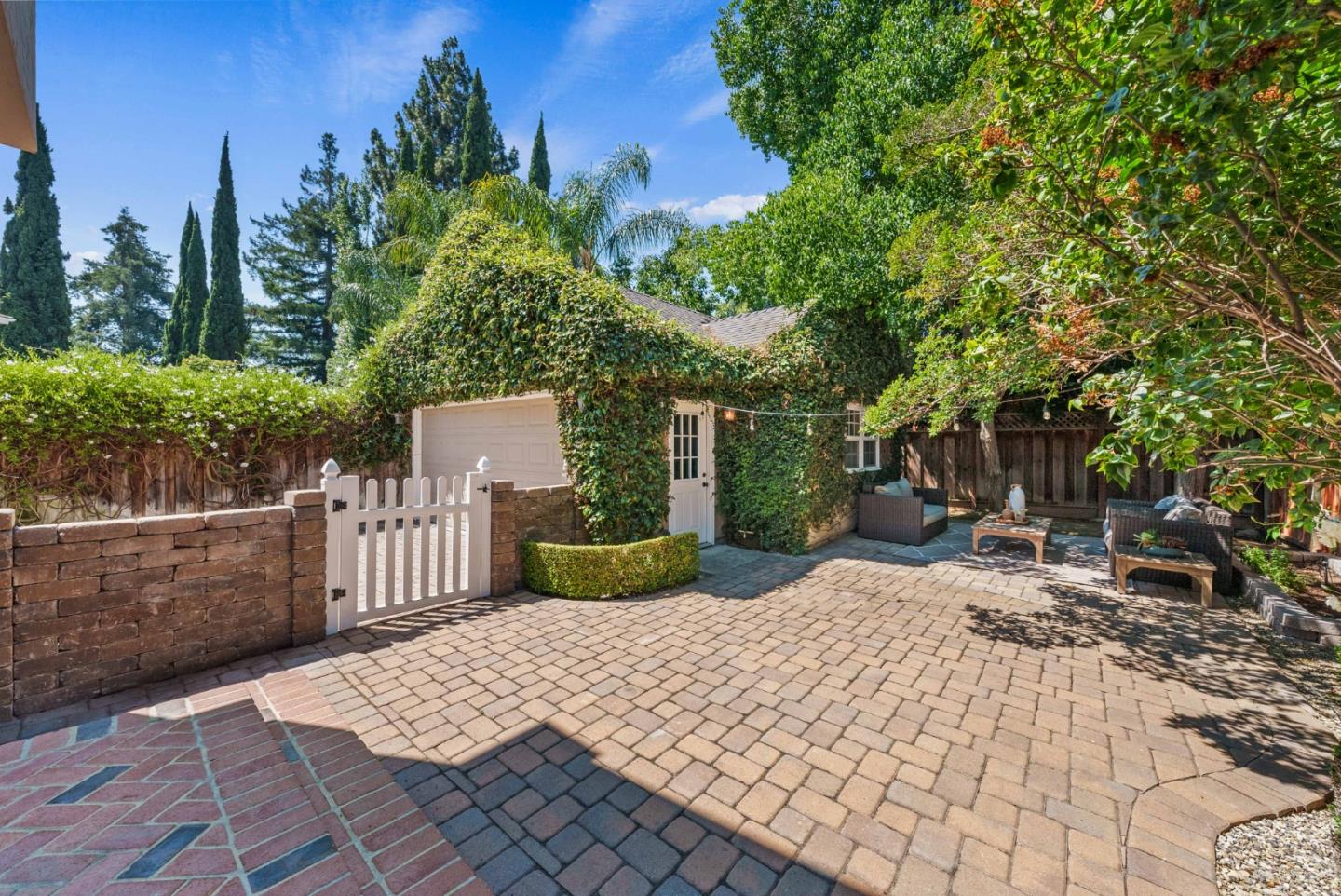 1209 Kotenberg AVE