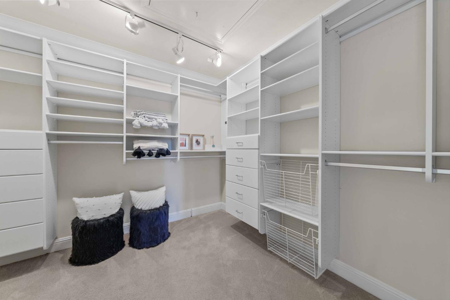 1209 Kotenberg AVE