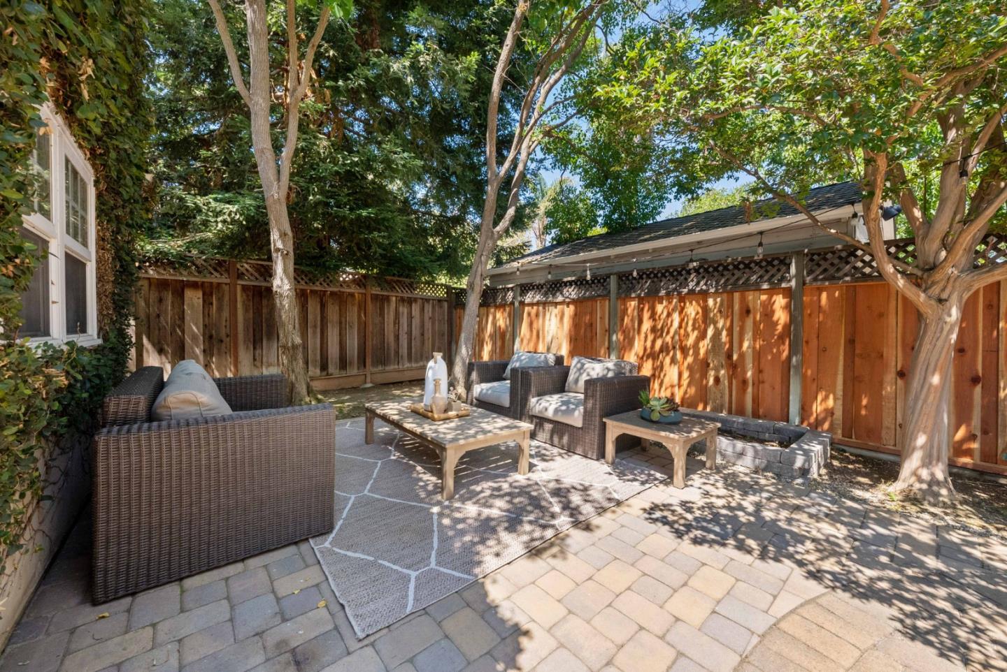 1209 Kotenberg AVE