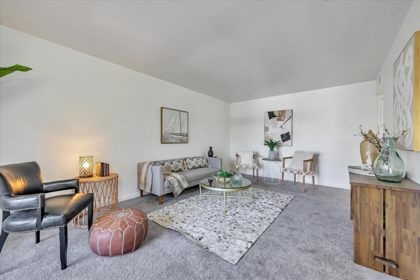 183 Del Medio AVE 304