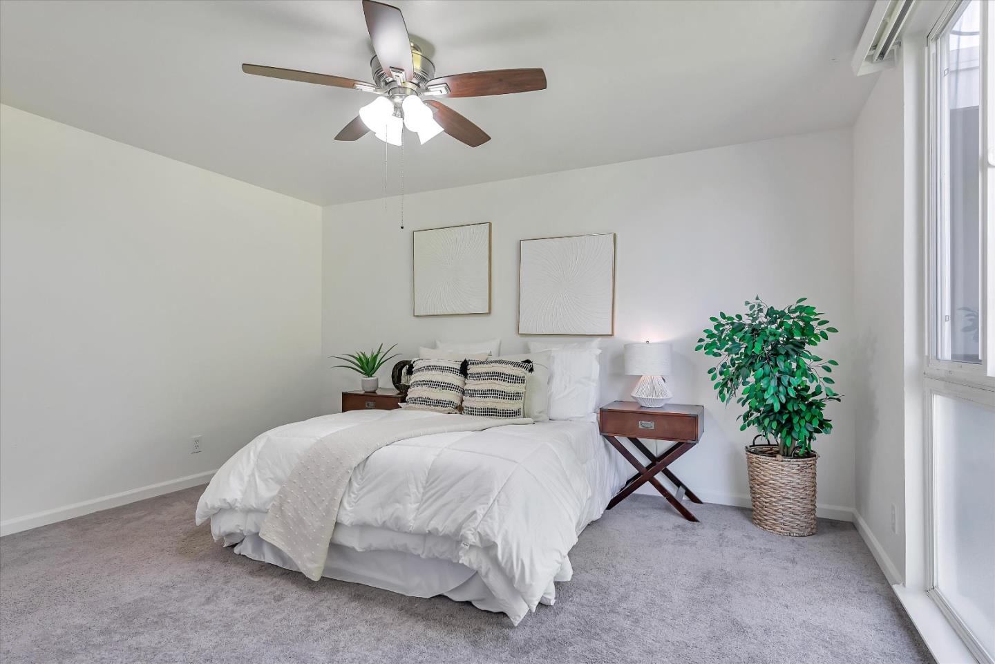 183 Del Medio AVE 304