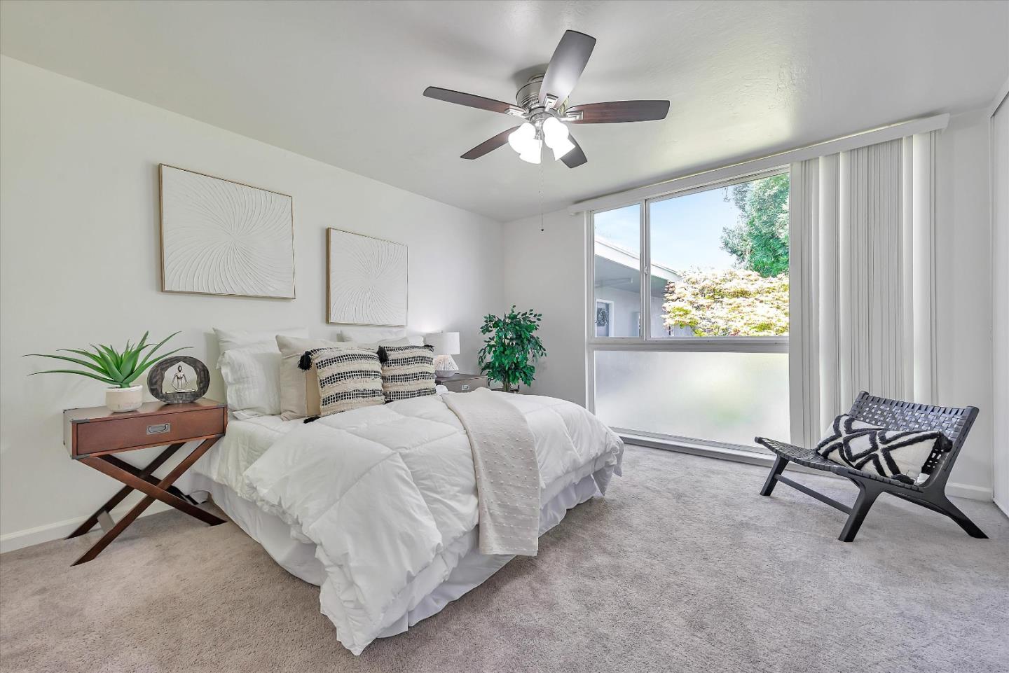 183 Del Medio AVE 304