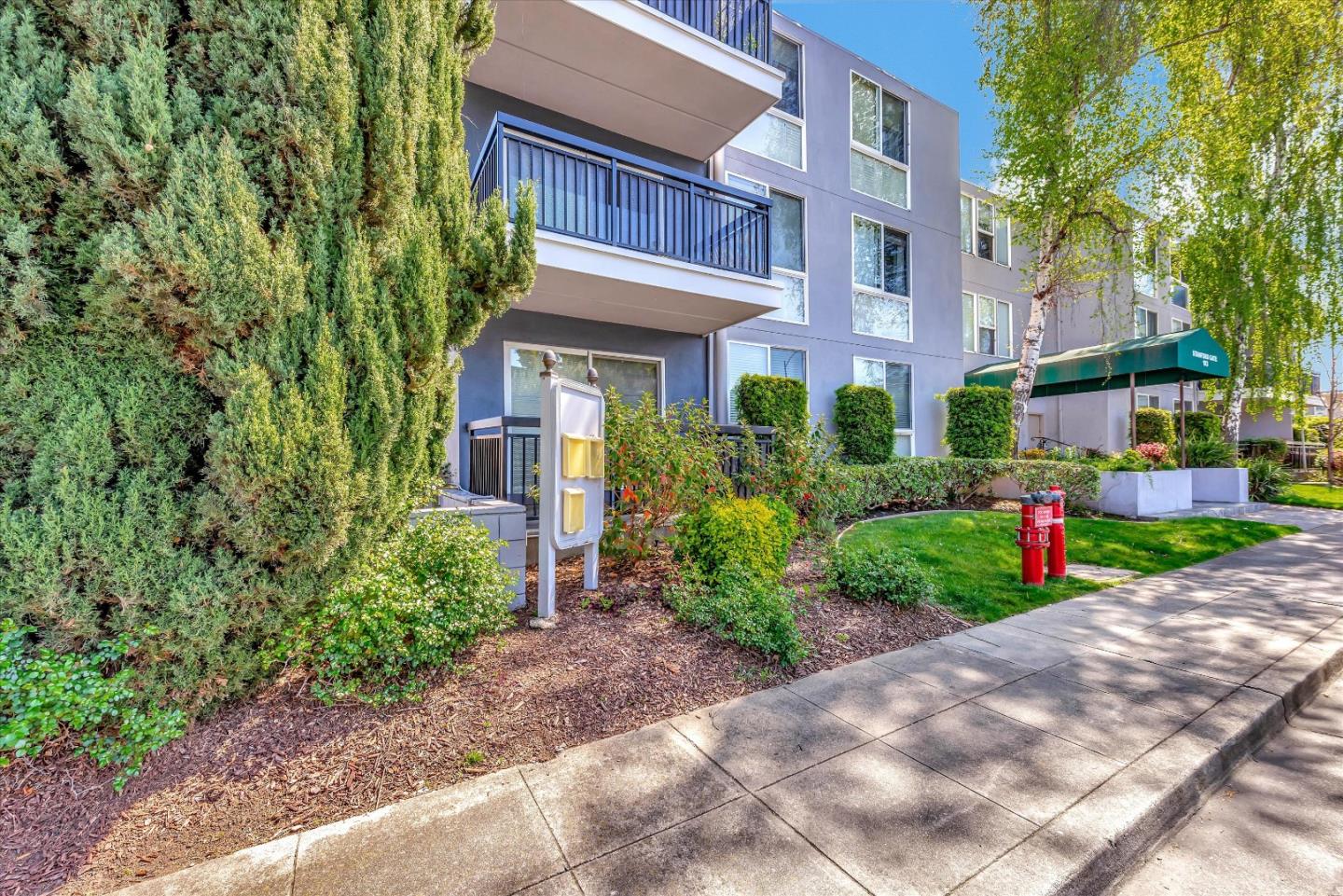 183 Del Medio AVE 304