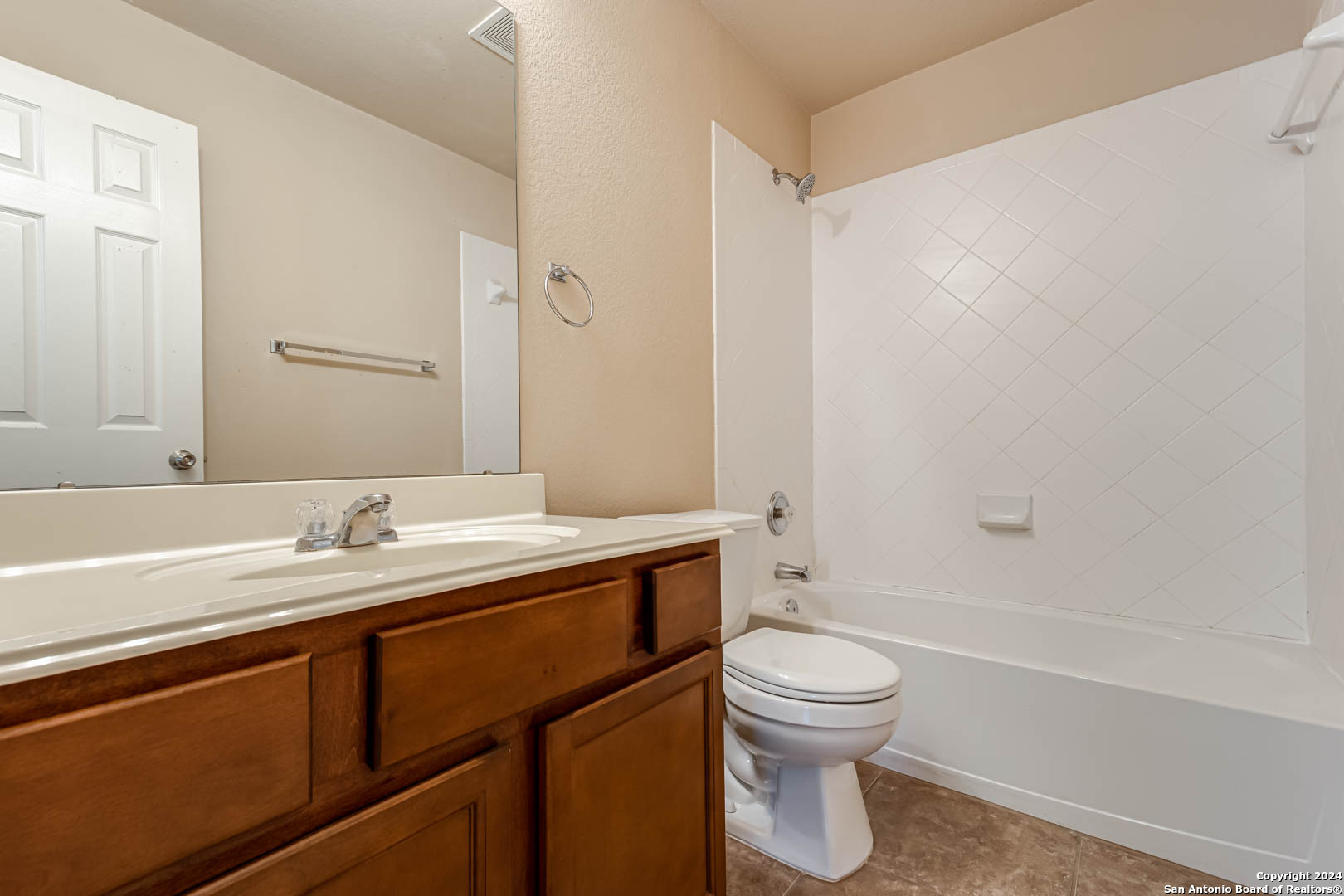 1014 Lariat Cove