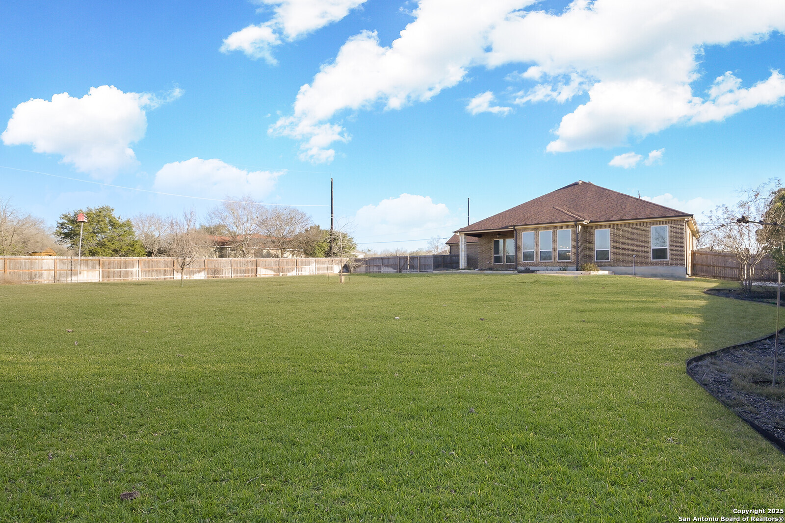 712 County Rd 3823