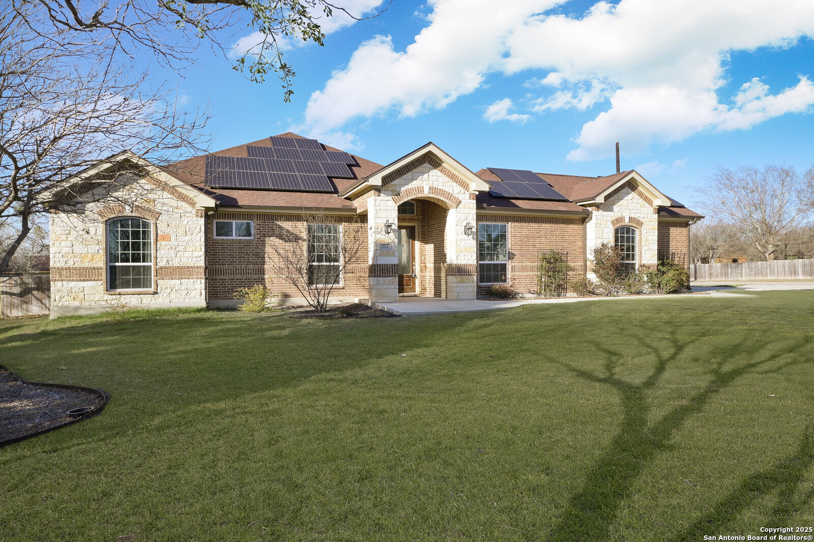 712 County Rd 3823
