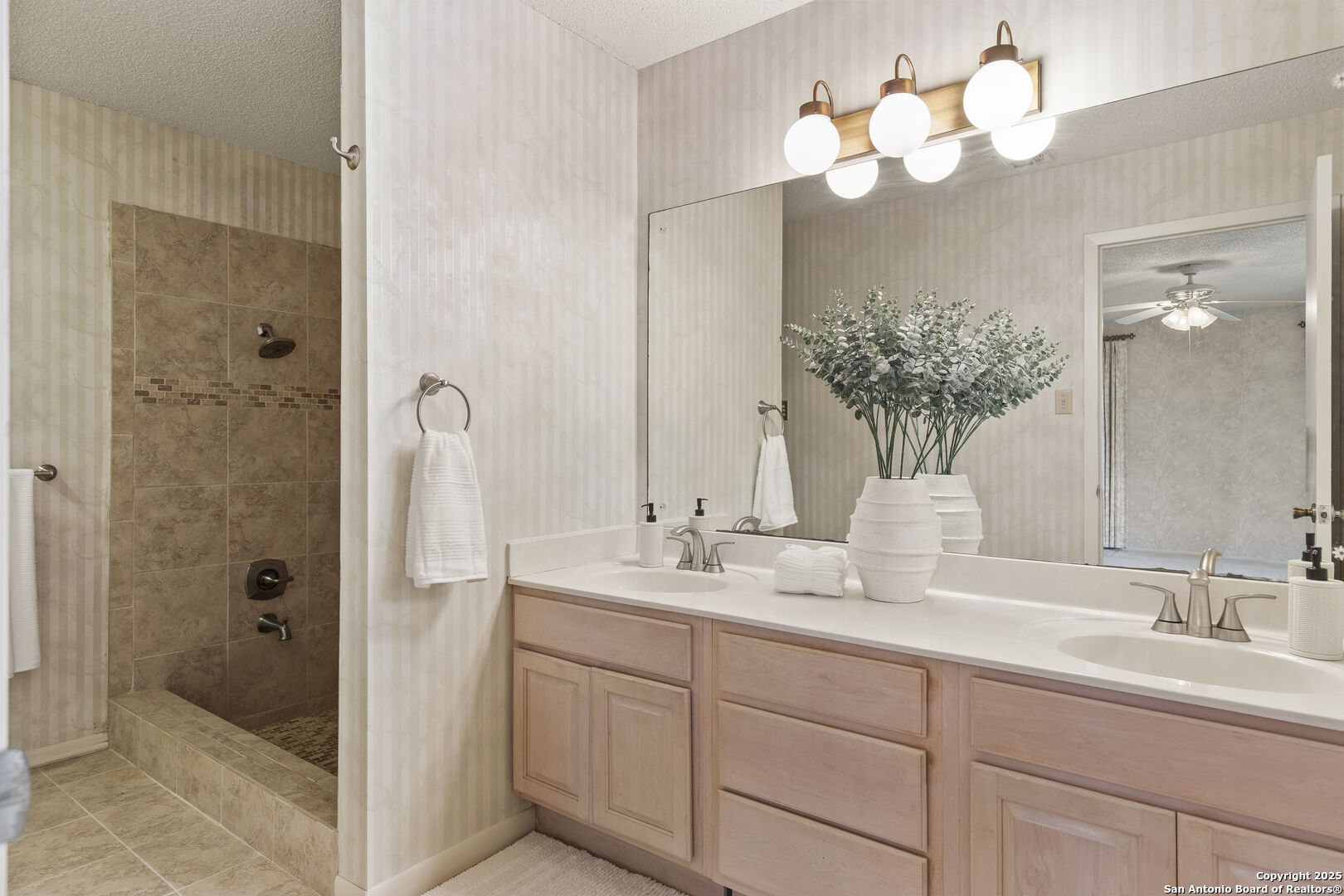 14214 Brenton Woods