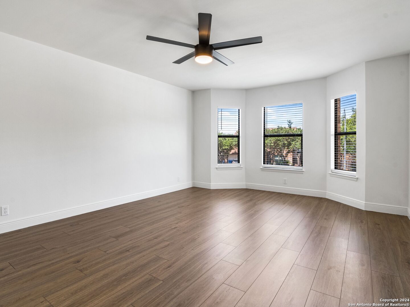 11126 Cedar Park