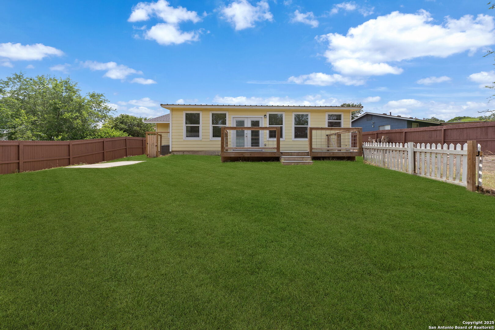 12202 Hollow Glen