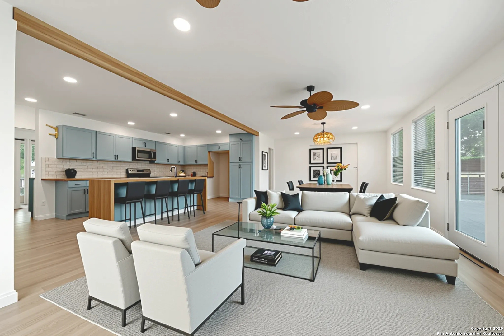12202 Hollow Glen