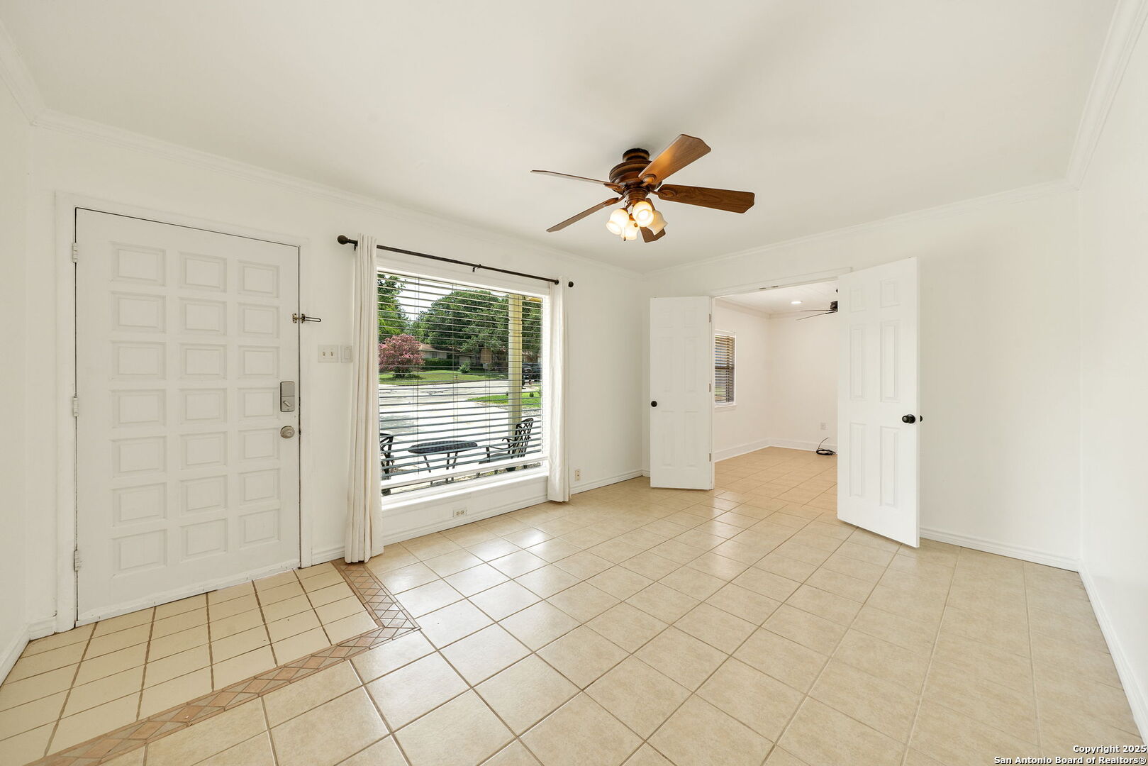12202 Hollow Glen