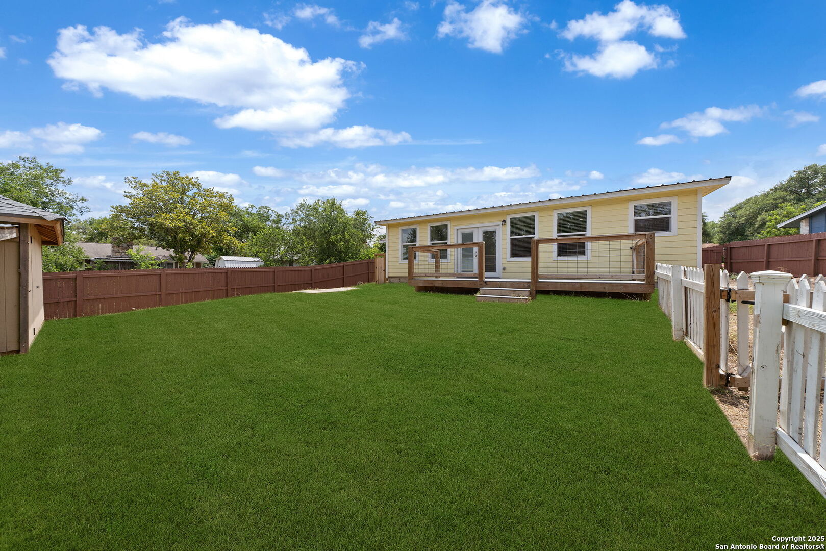 12202 Hollow Glen