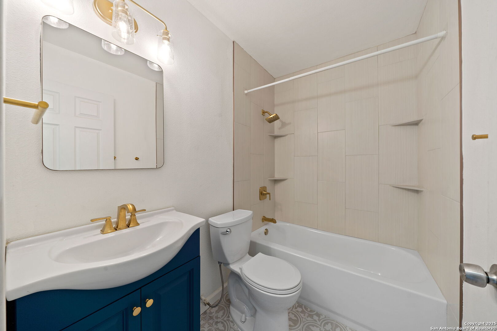 12202 Hollow Glen