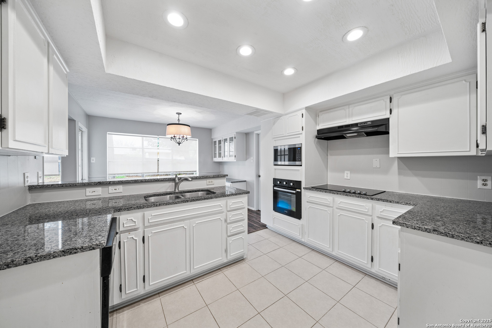 3627 mapleton