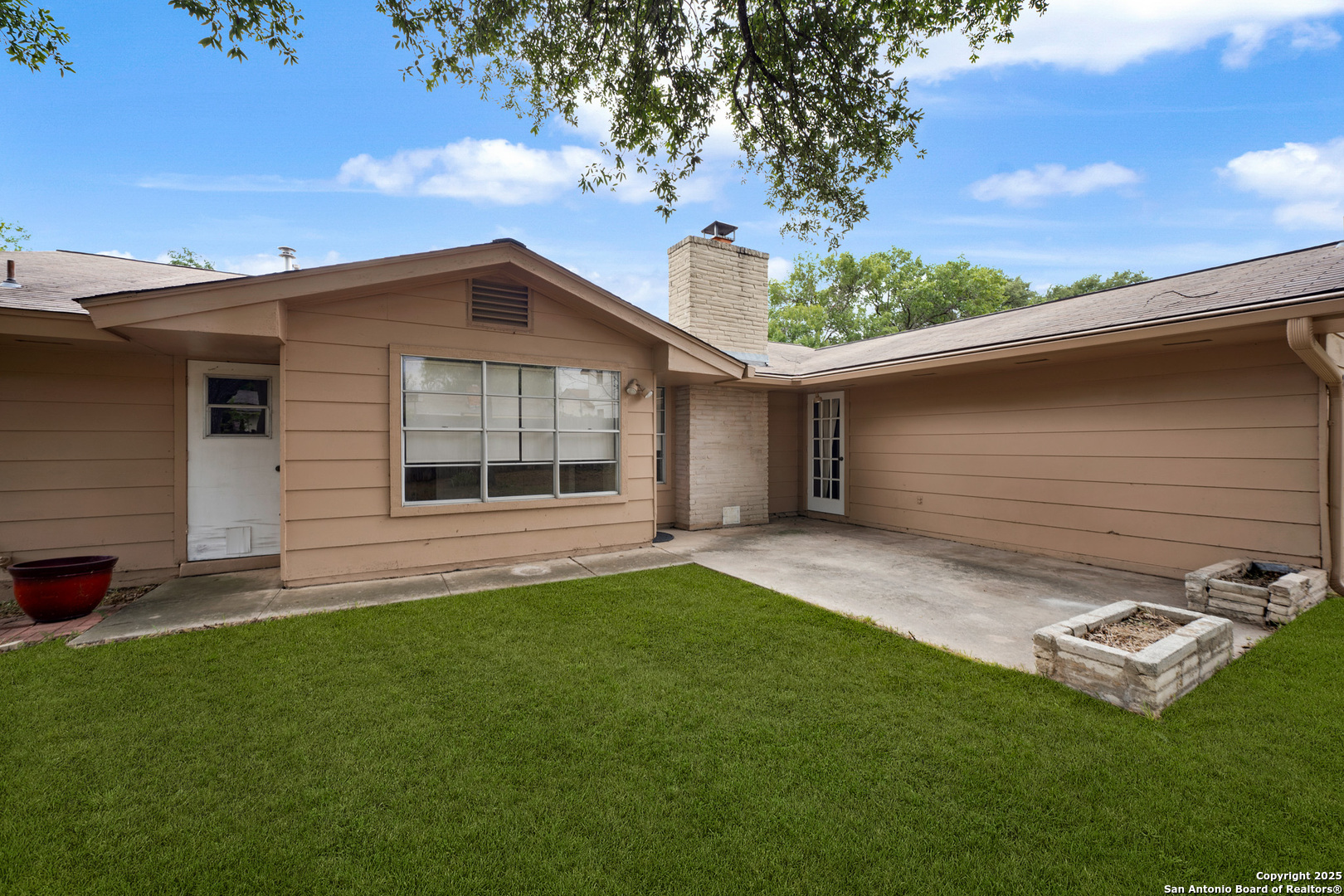 3627 mapleton
