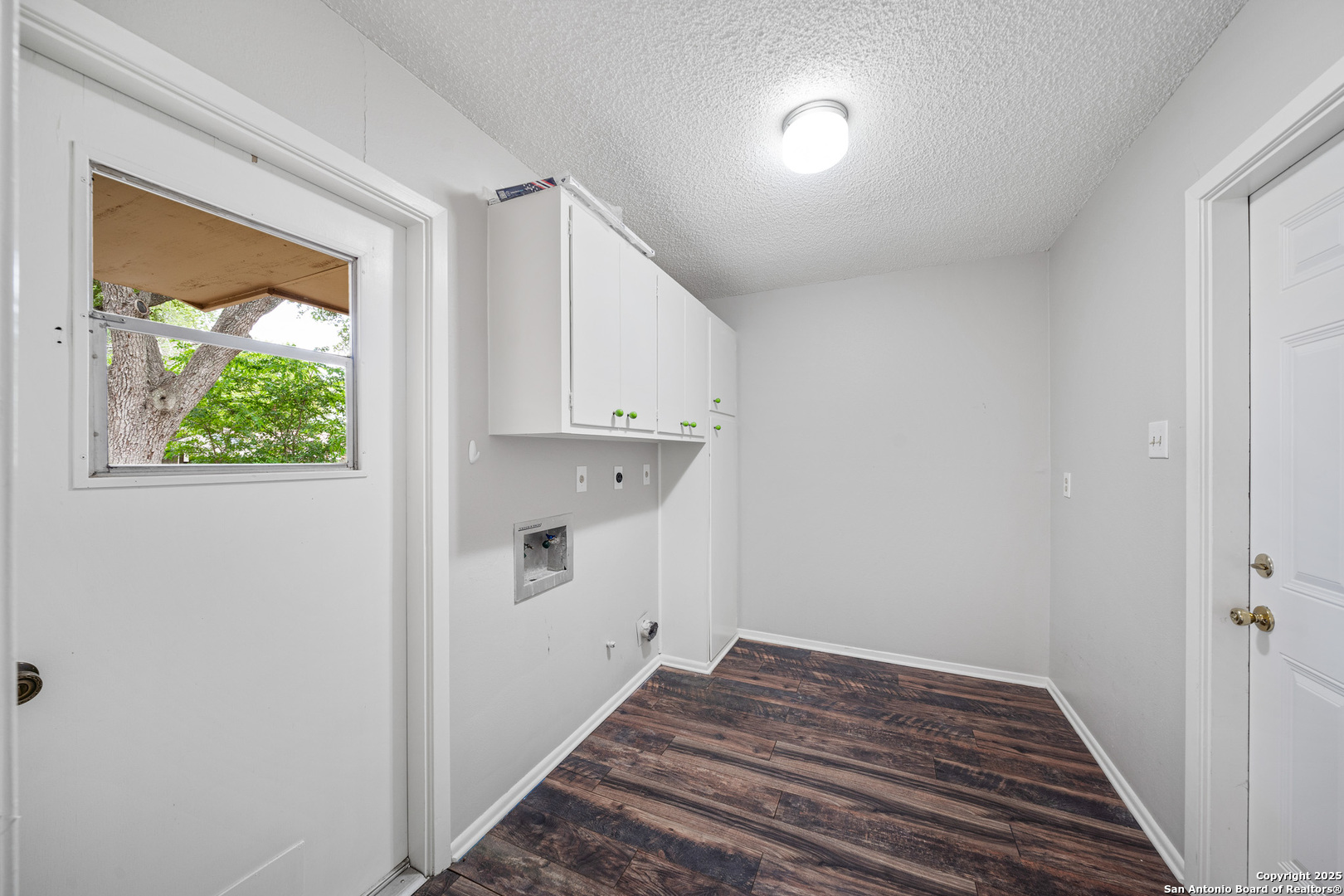 3627 mapleton