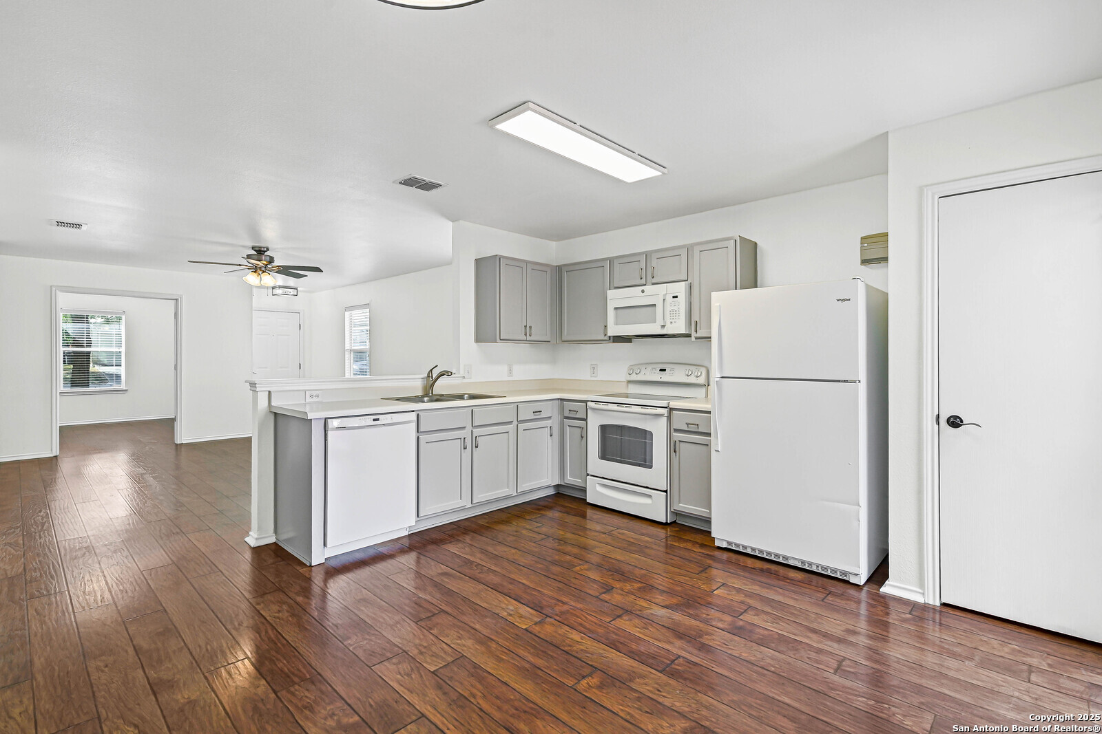 10823 Gallop Falls