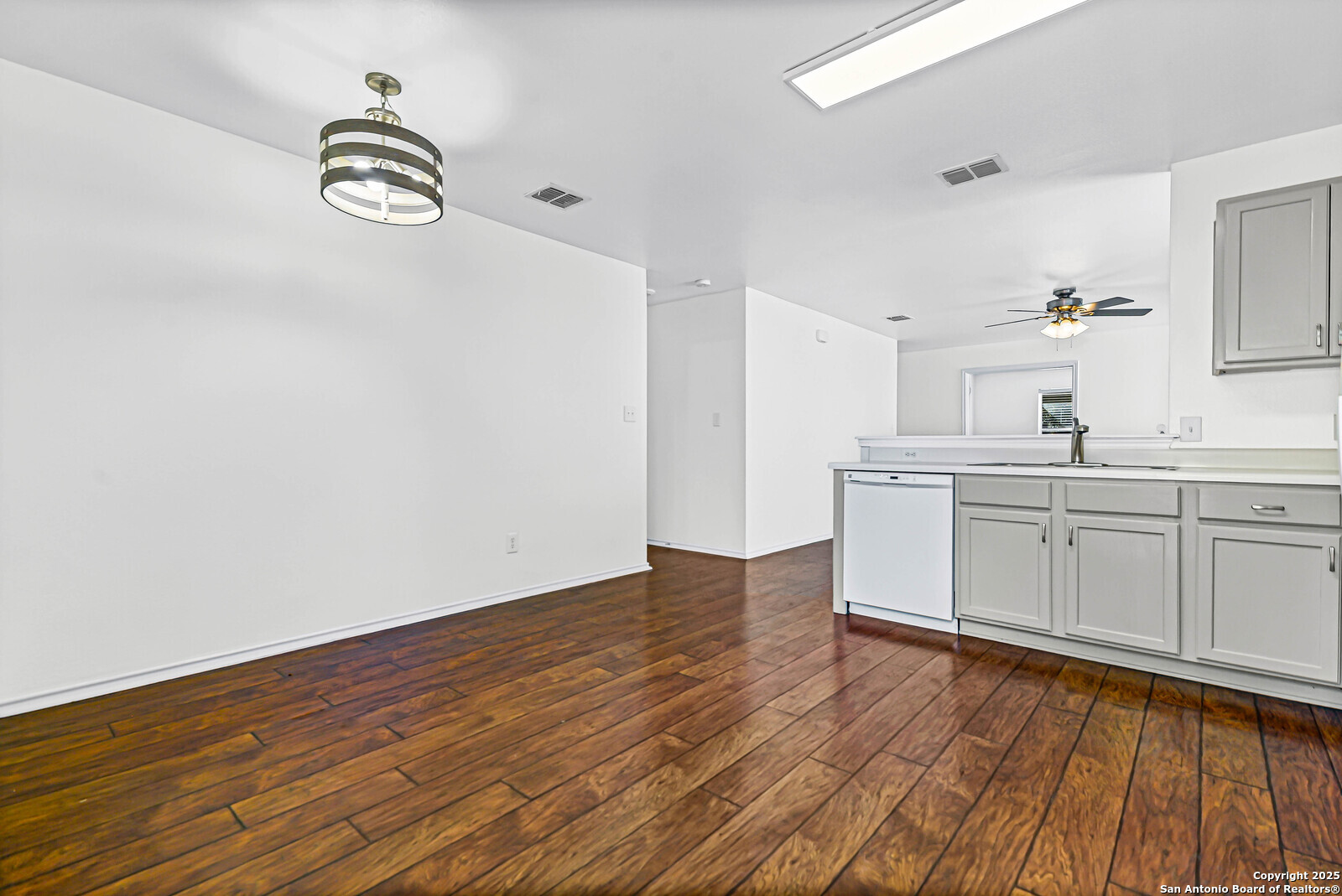 10823 Gallop Falls