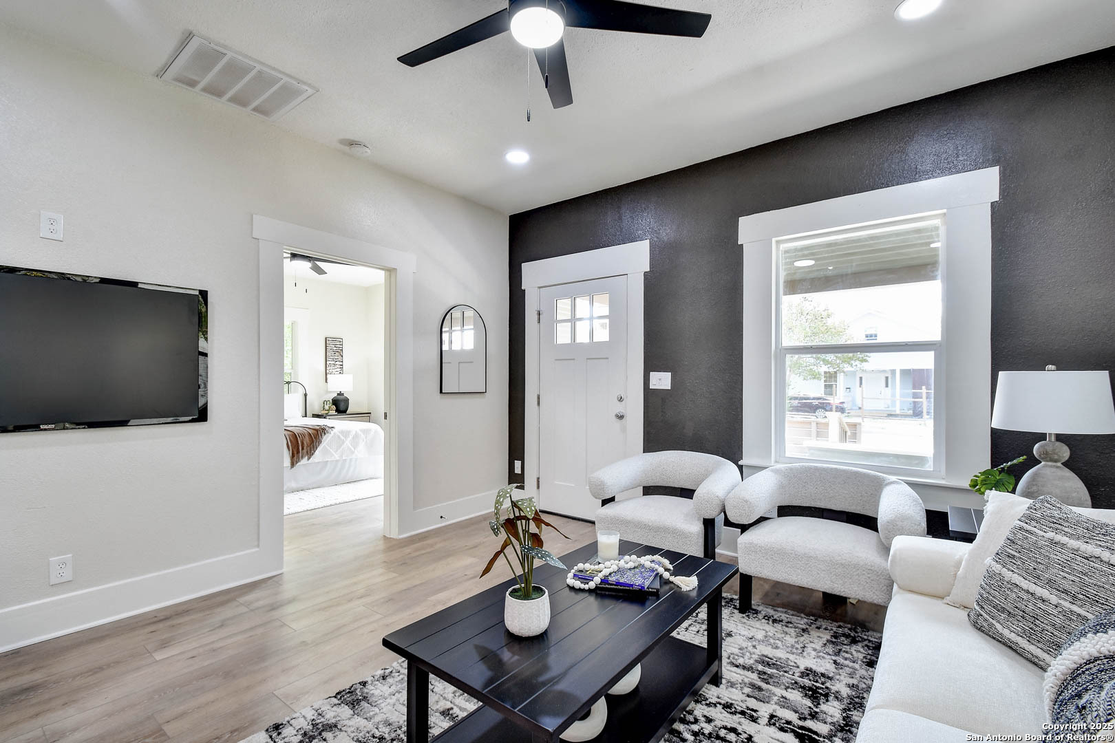 211 Porter
